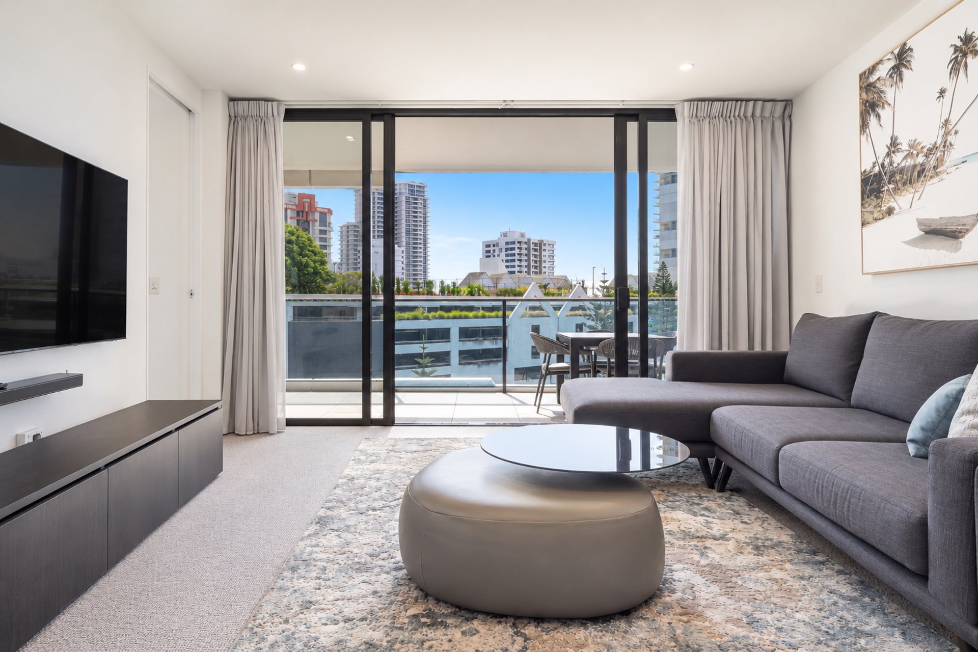 20505/21 Elizabeth Avenue Broadbeach