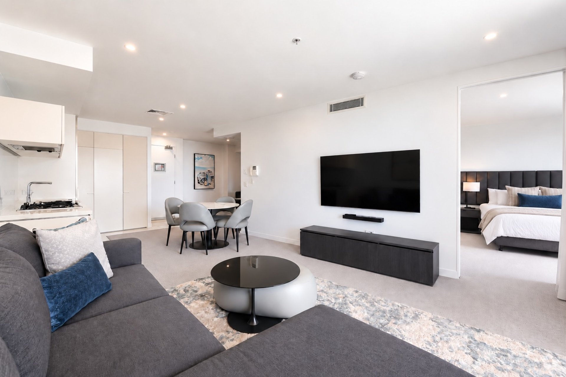 20505/21 Elizabeth Avenue Broadbeach