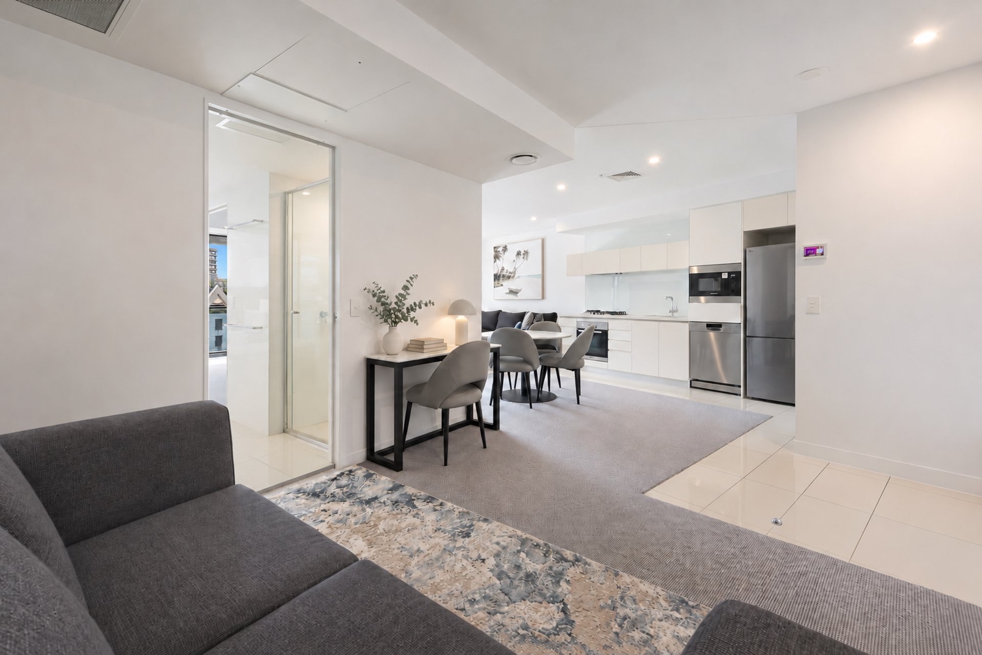 20505/21 Elizabeth Avenue Broadbeach