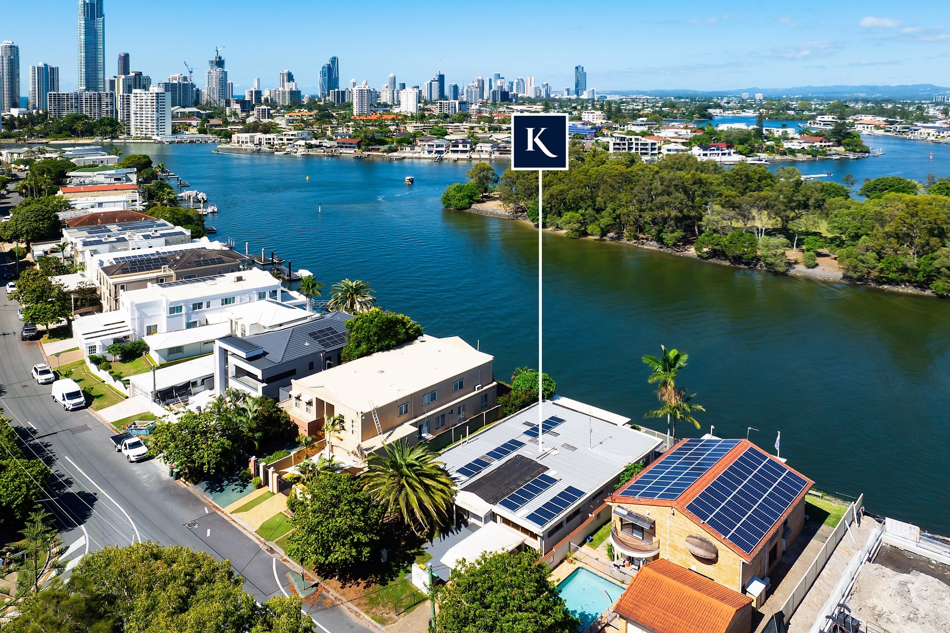 241 Stanhill Drive Chevron Island