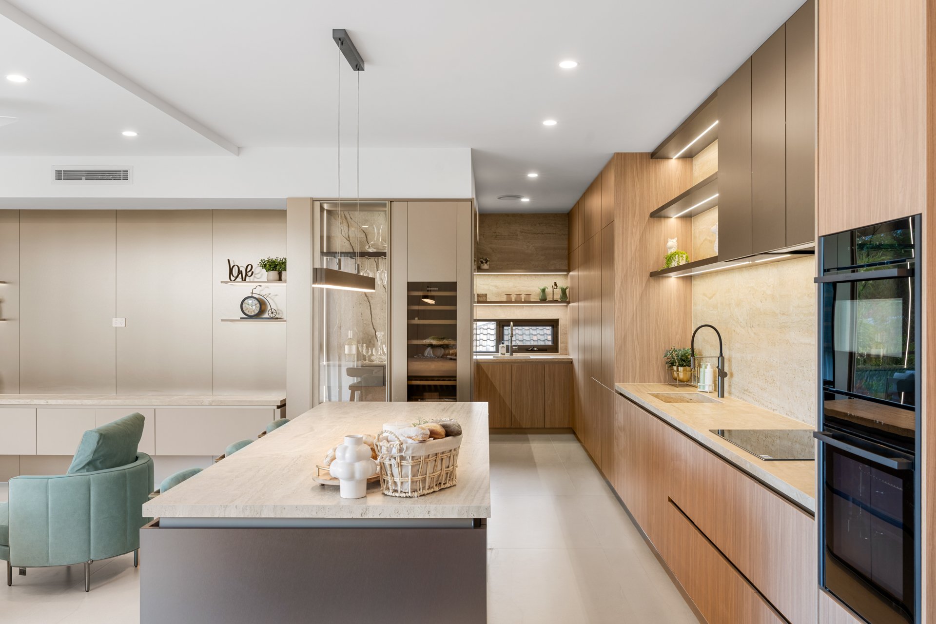 1/5  Esther  Place Surfers Paradise