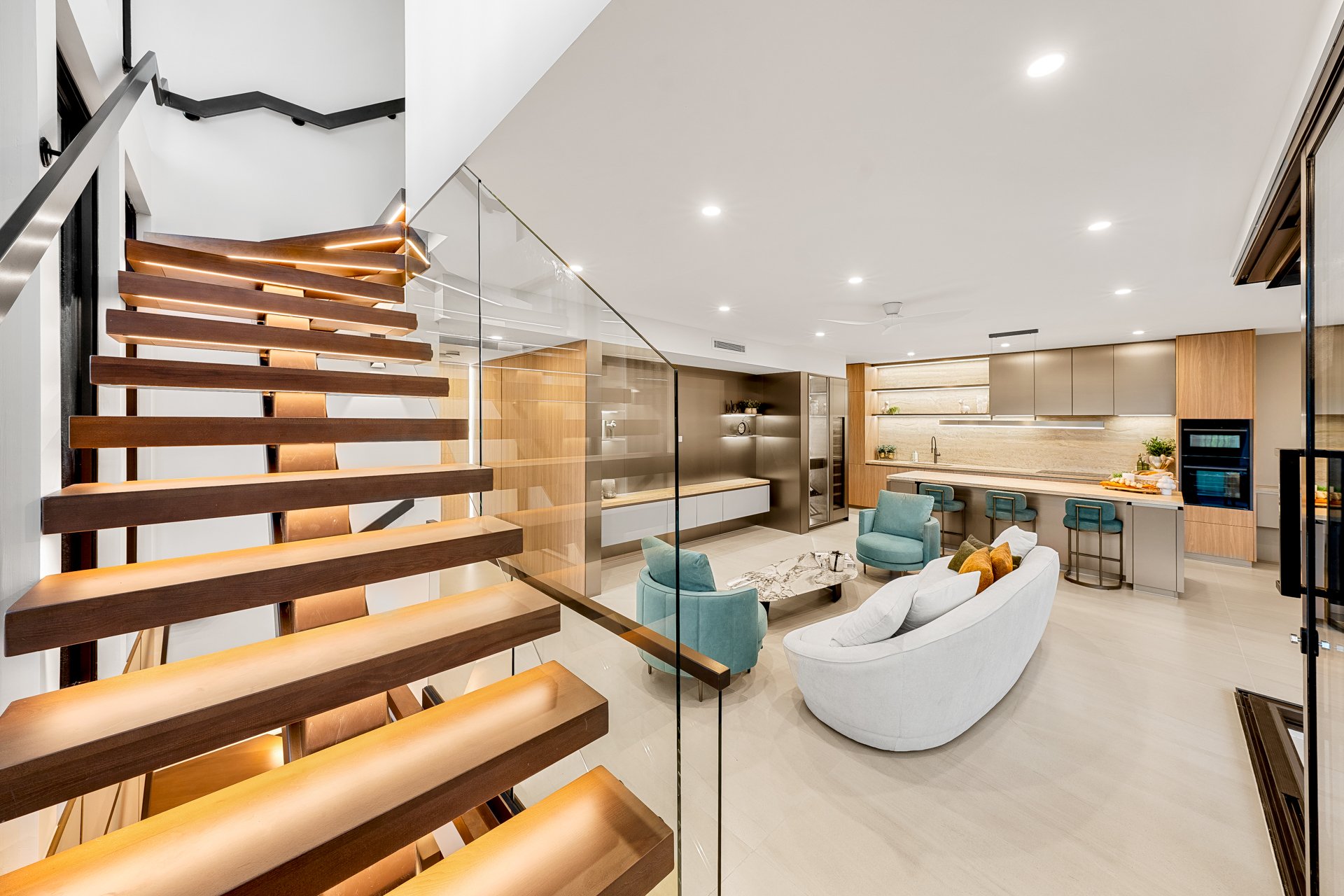 1/5  Esther  Place Surfers Paradise