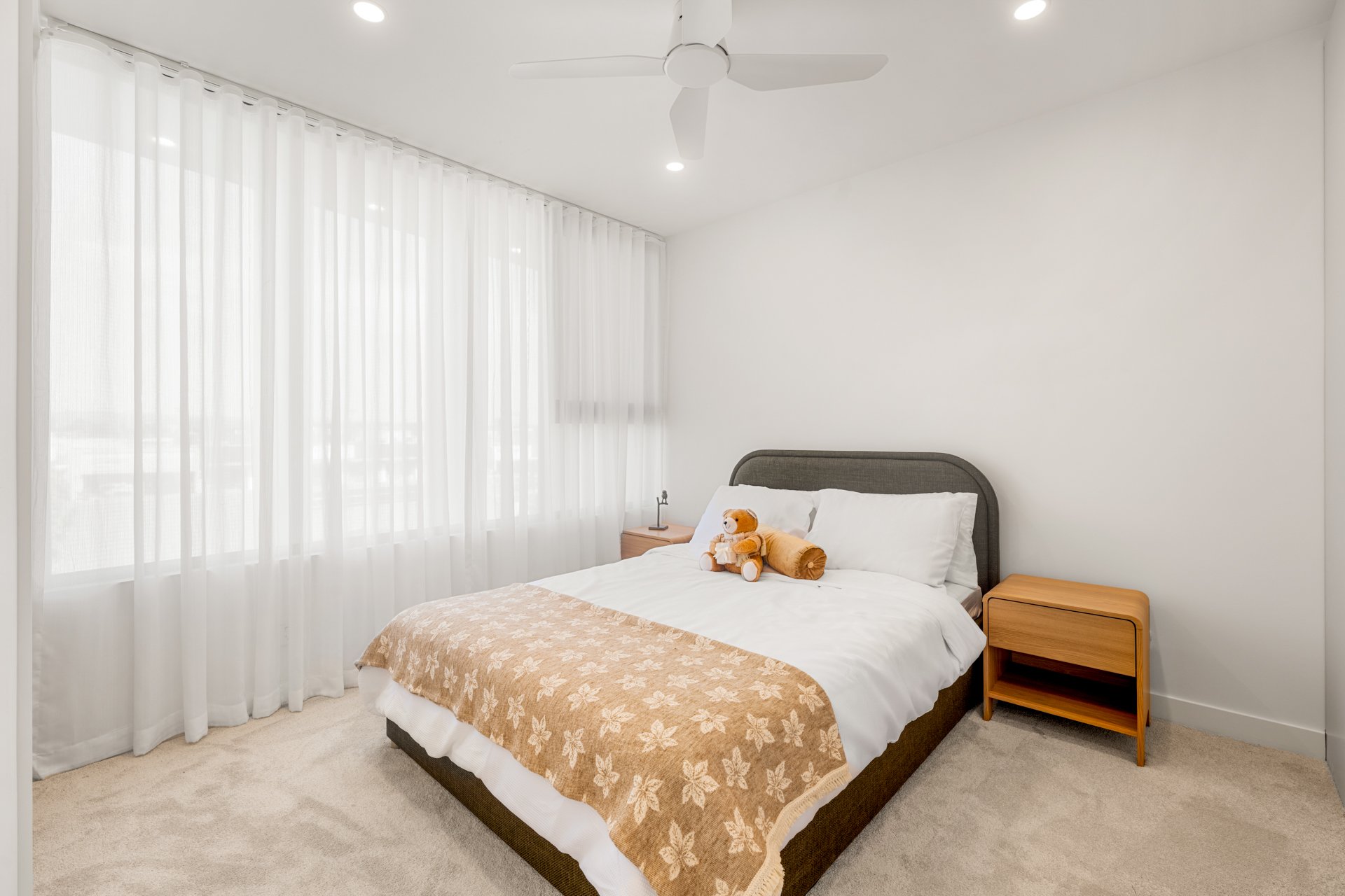 1/5  Esther  Place Surfers Paradise