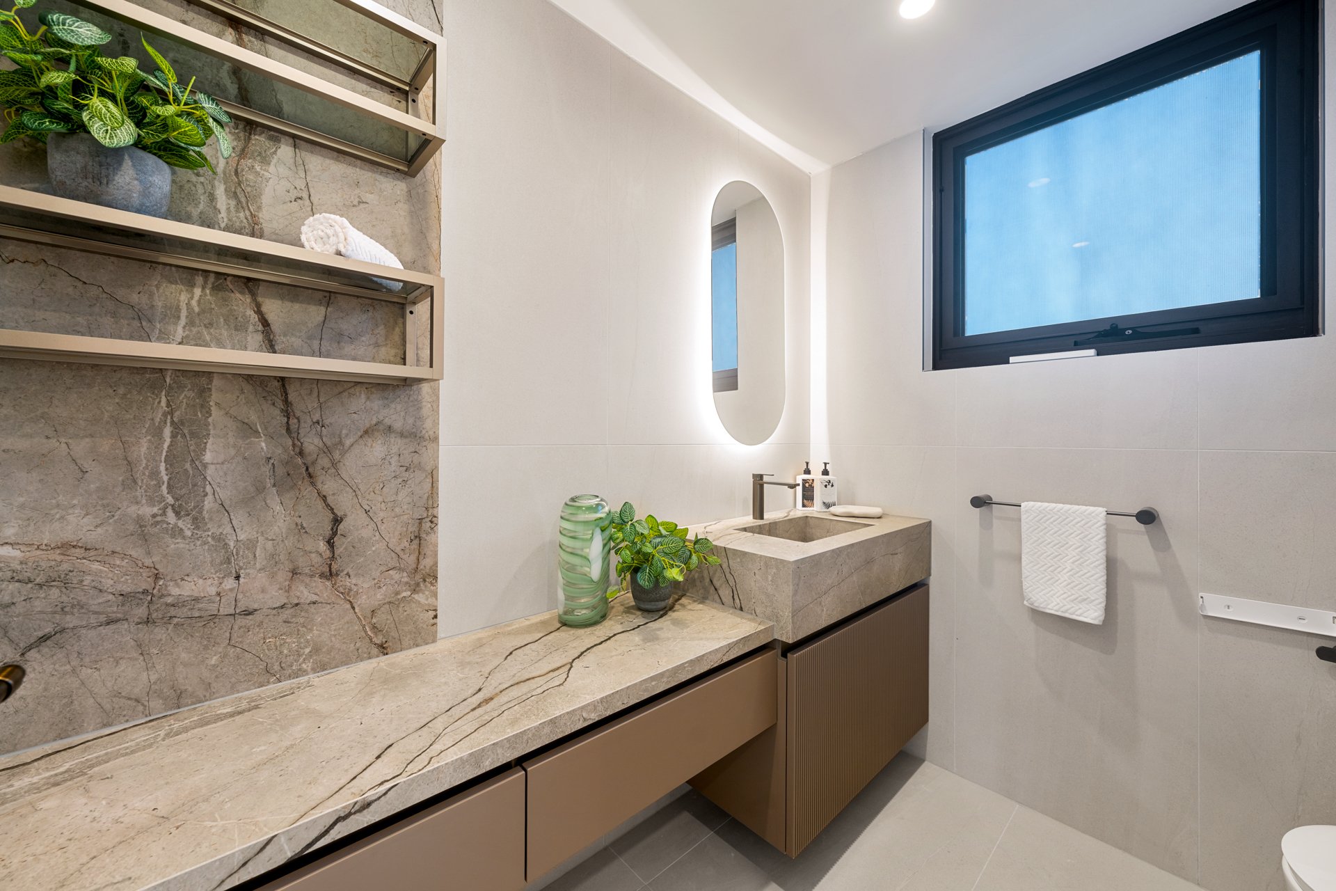 1/5  Esther  Place Surfers Paradise