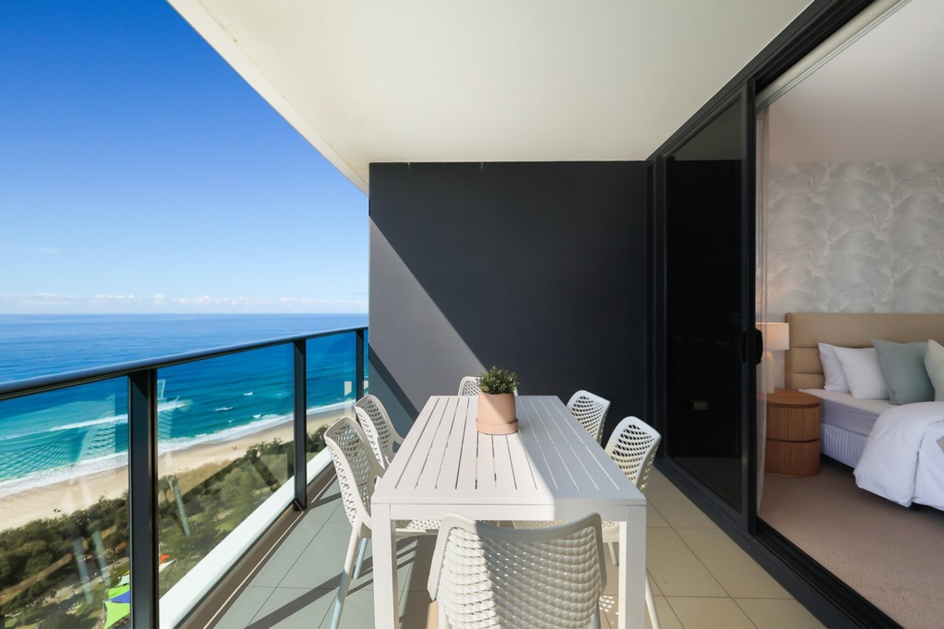 3003/1 Oracle Boulevard Broadbeach