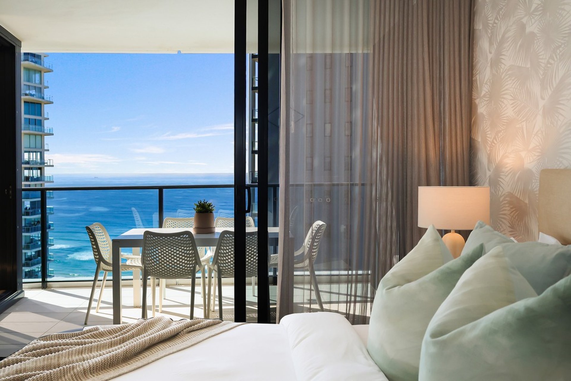 3003/1 Oracle Boulevard Broadbeach