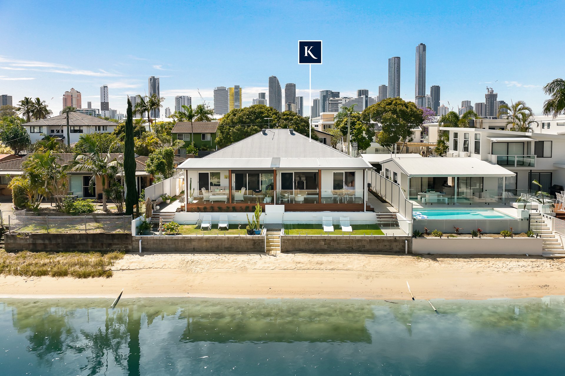 1/17 Key West Broadbeach Waters