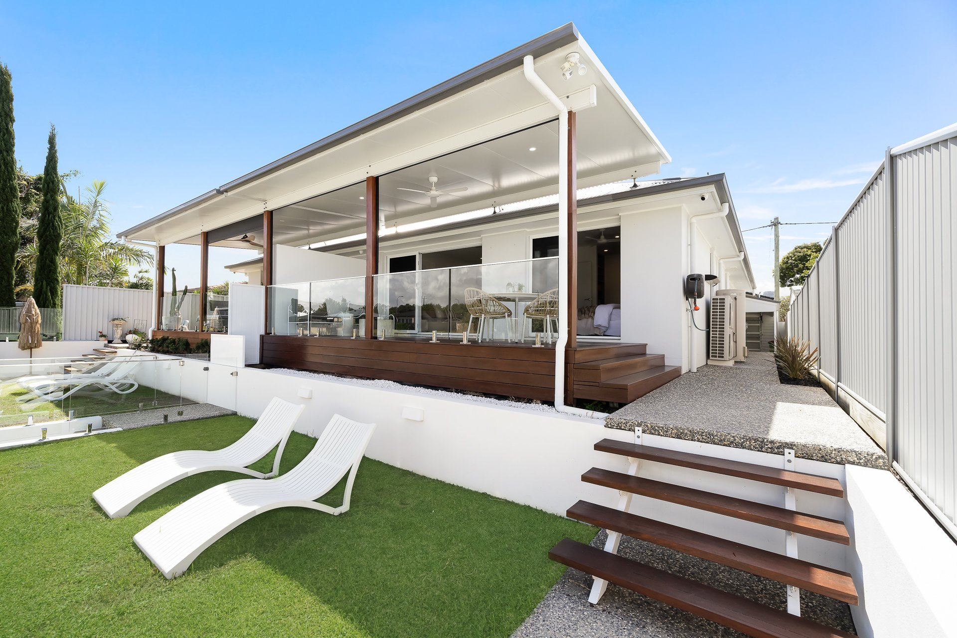 1/17 Key West Broadbeach Waters