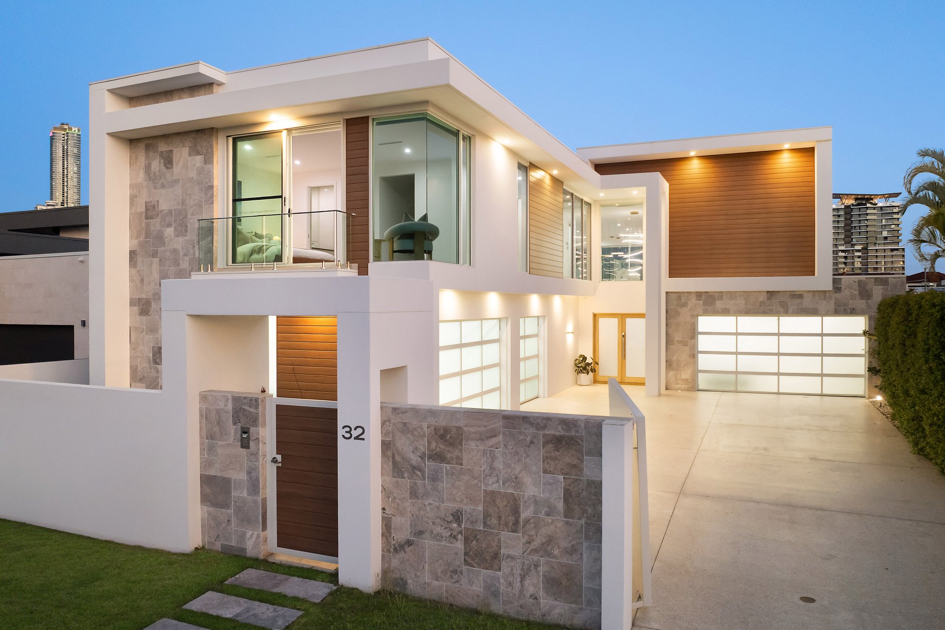 32 Southern Cross Drive Surfers Paradise