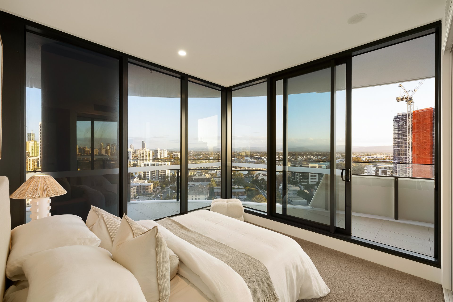 1306/36-42 Stanhill Drive Chevron Island