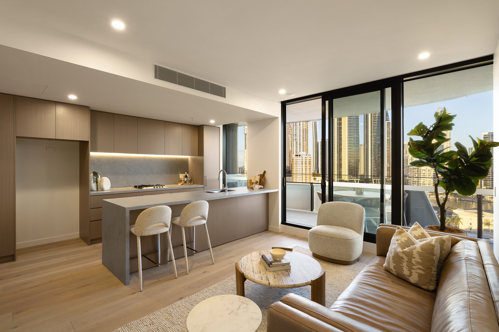 1306/36-42 Stanhill Drive Chevron Island