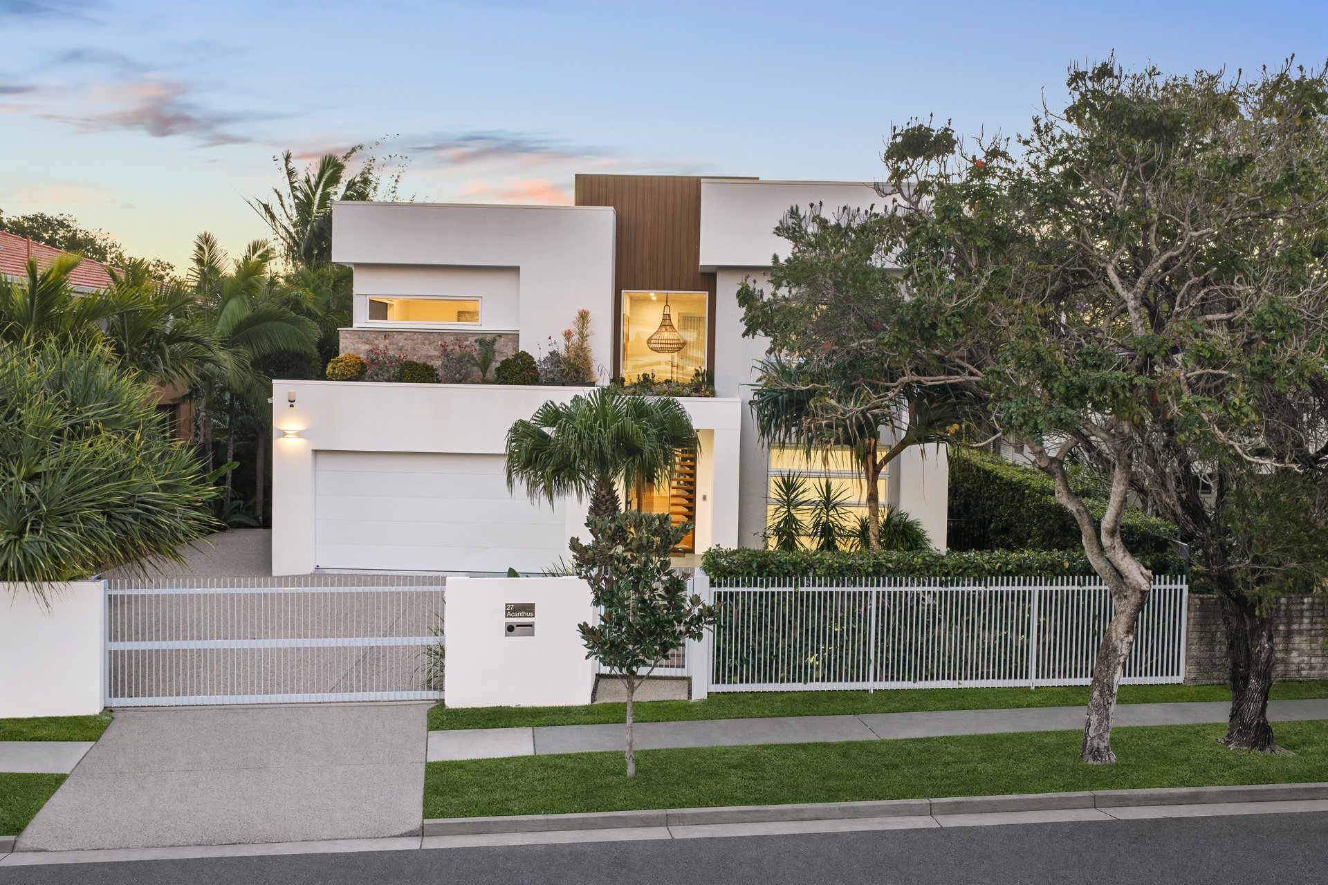 27 Acanthus Avenue Burleigh Heads