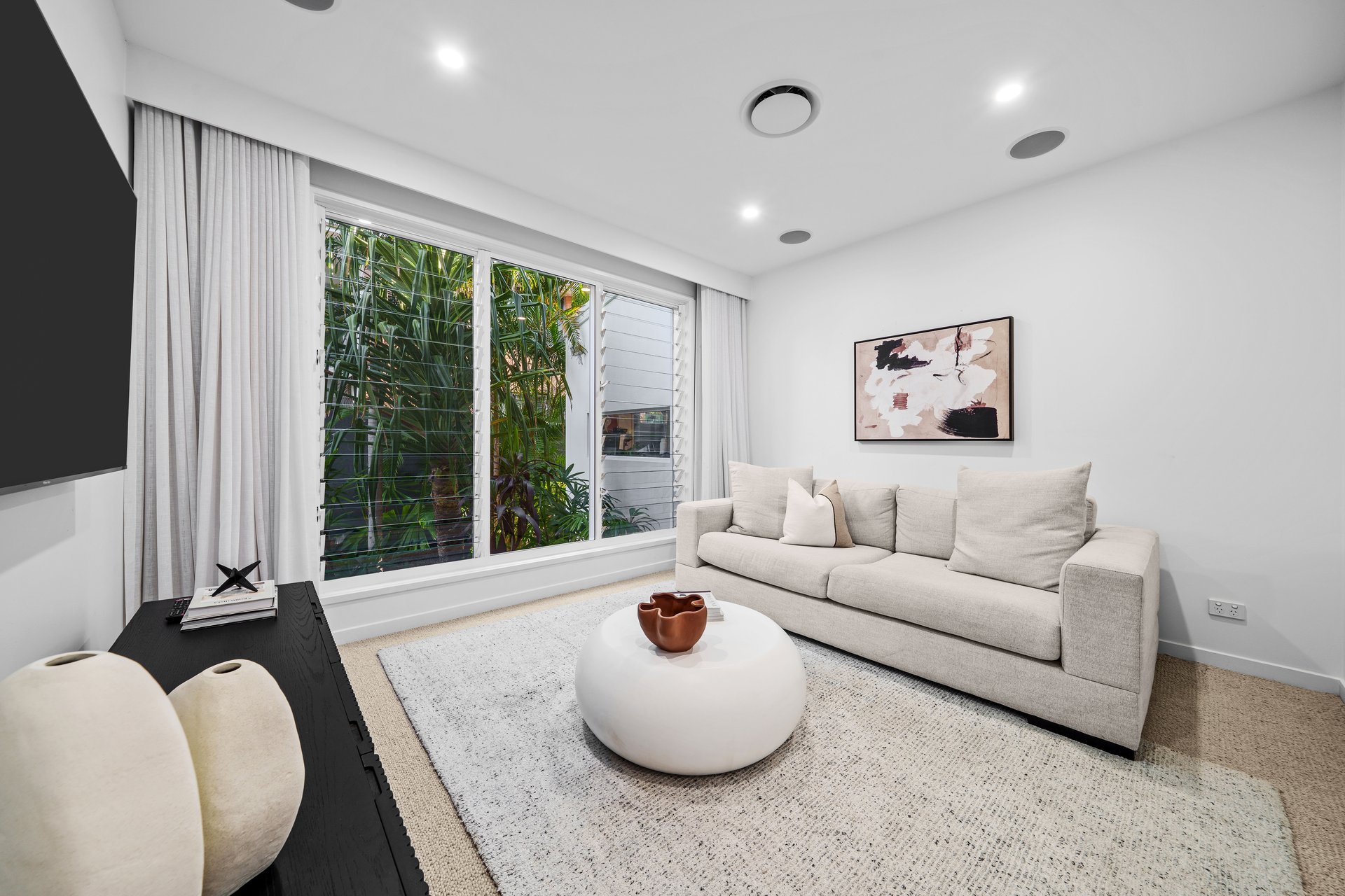27 Acanthus Avenue Burleigh Heads