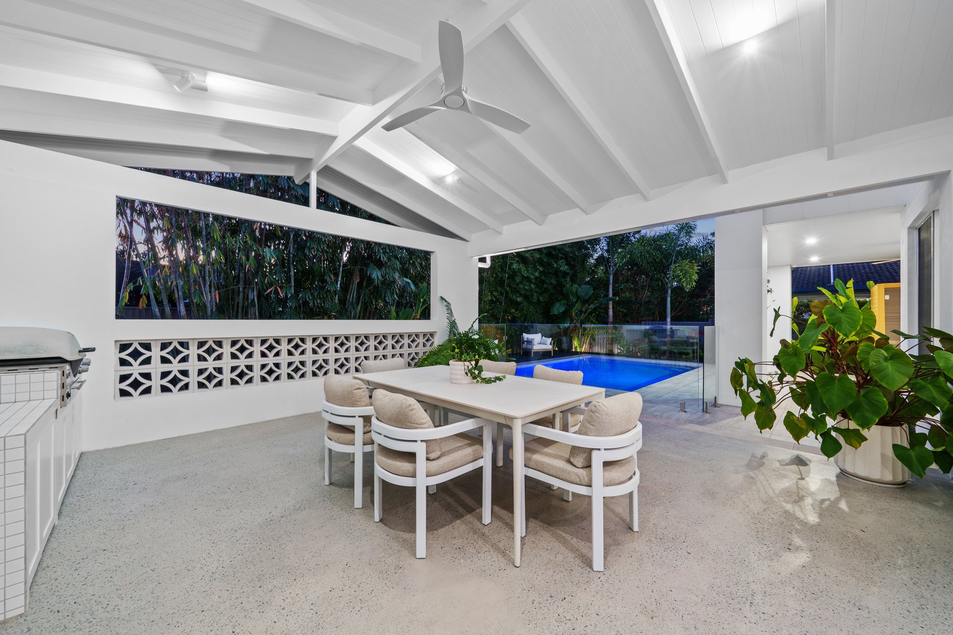 27 Acanthus Avenue Burleigh Heads