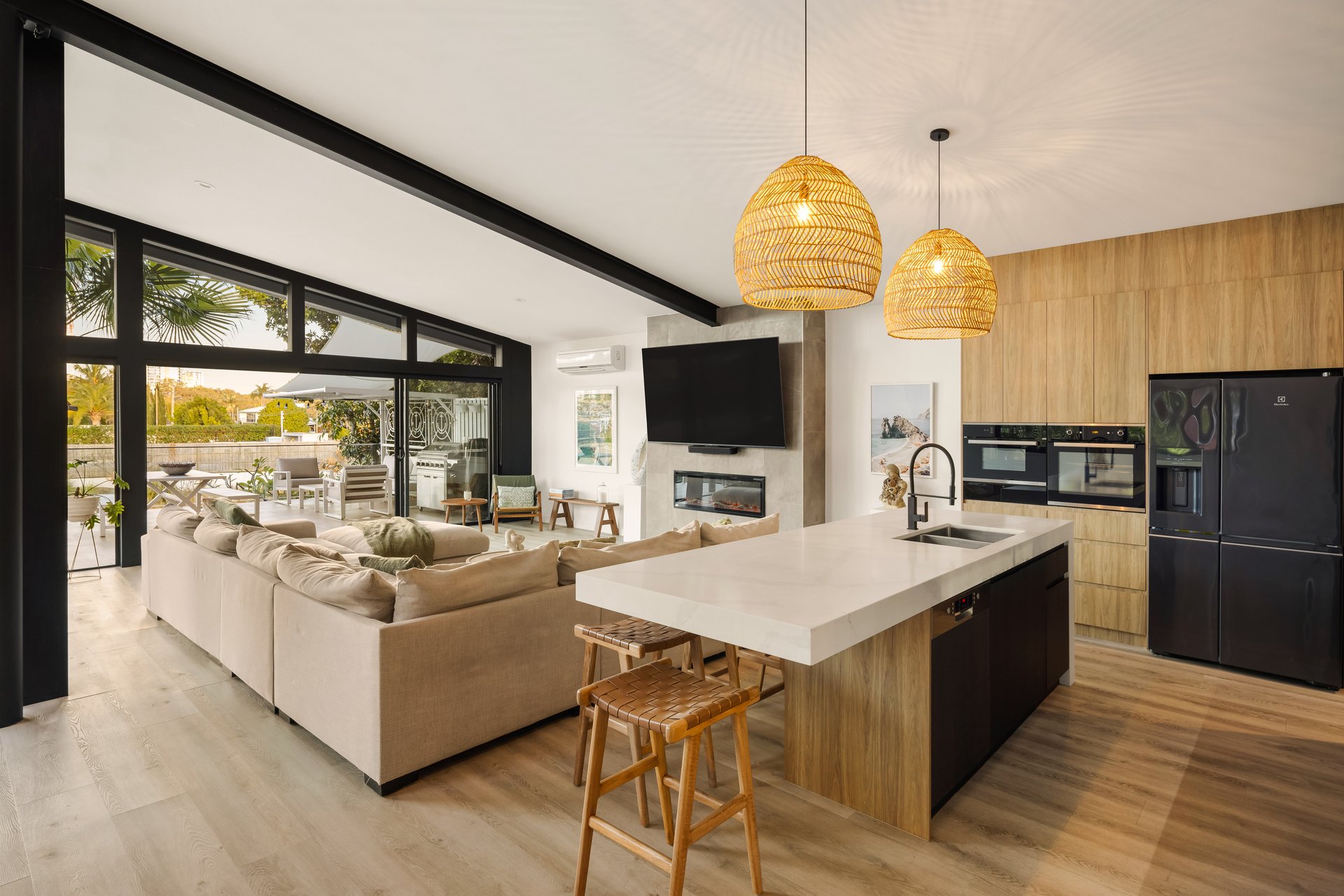 3 Cleland Crescent Broadbeach Waters