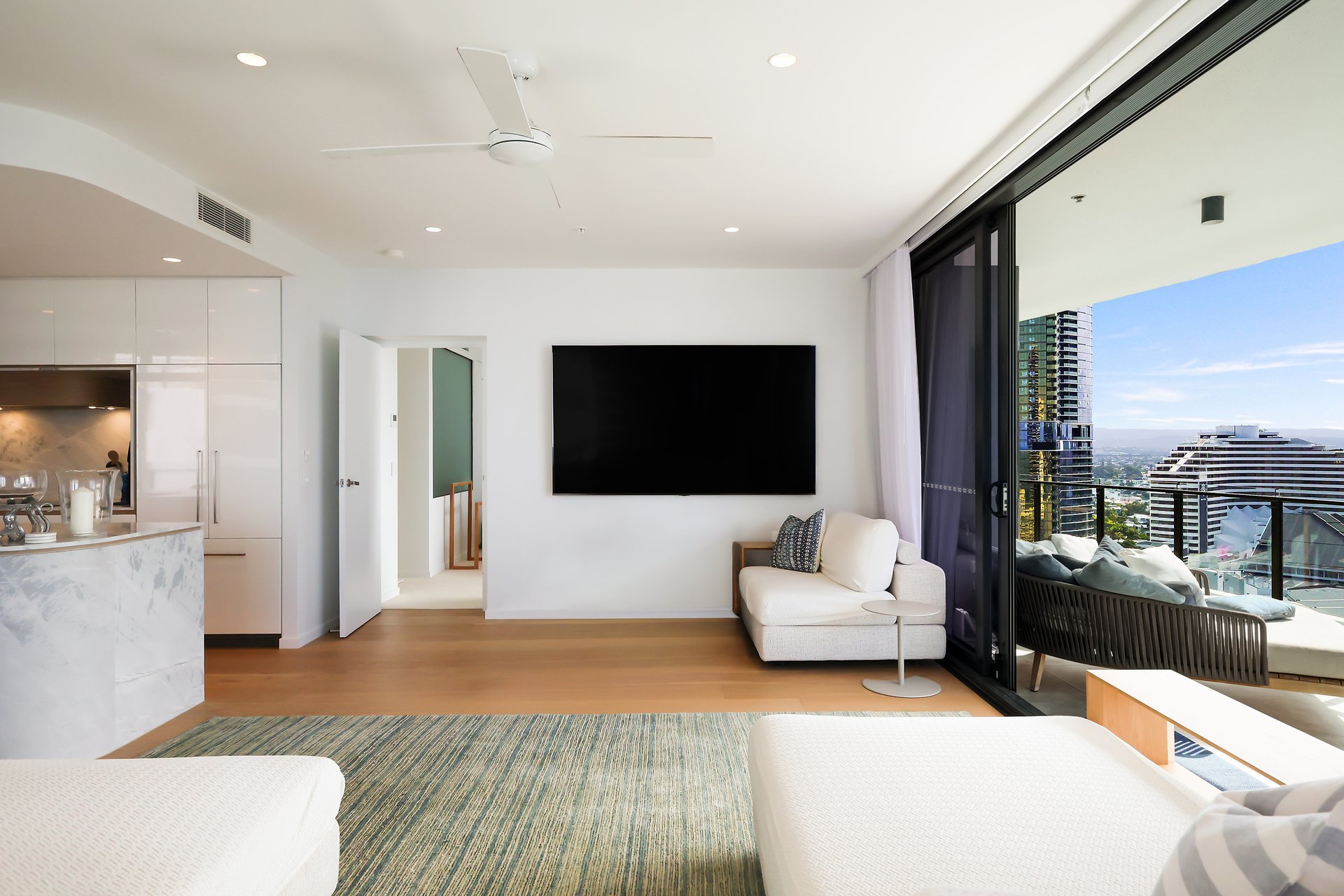 1802/33 Surf Parade Broadbeach