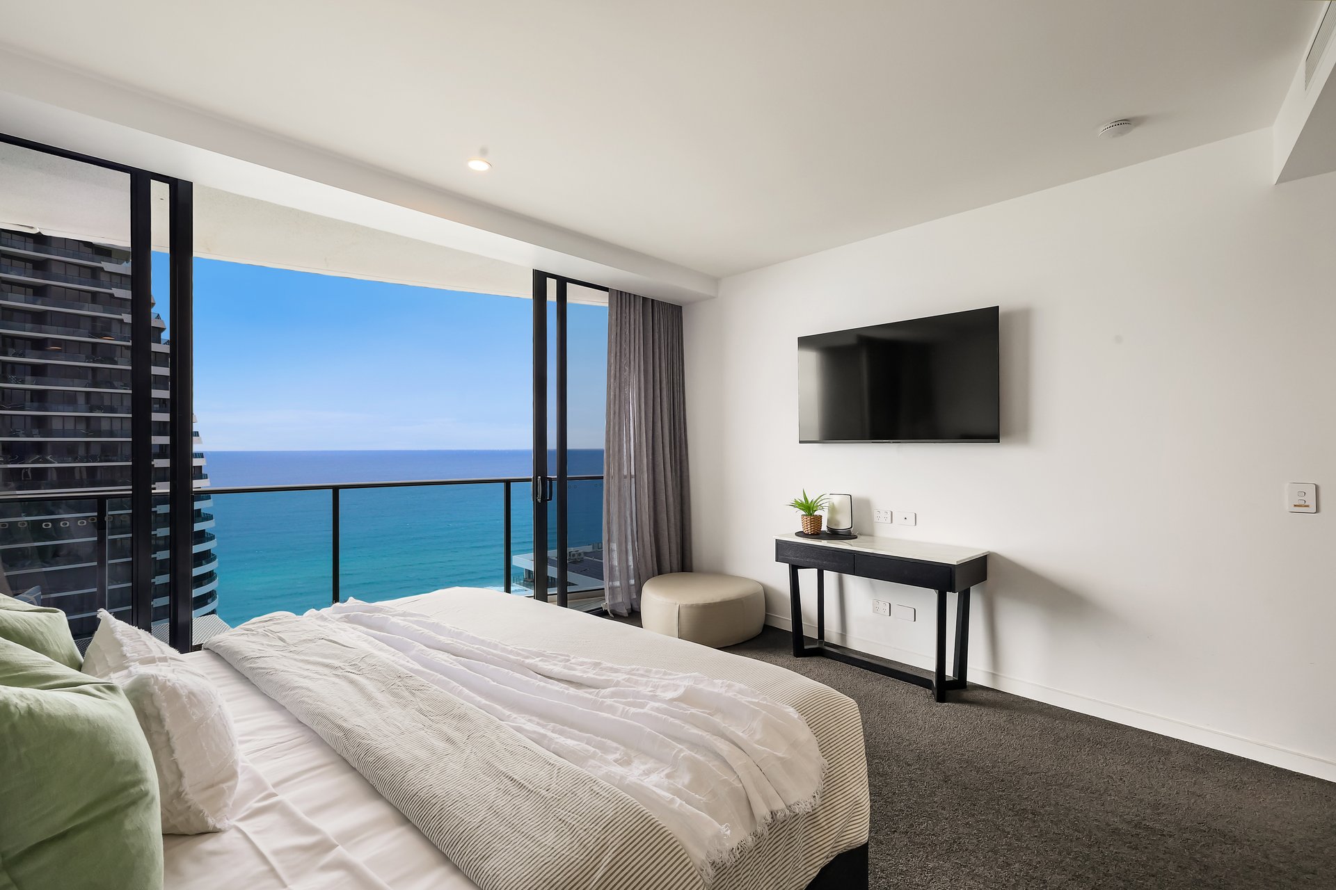 23703/21 Elizabeth Avenue Broadbeach