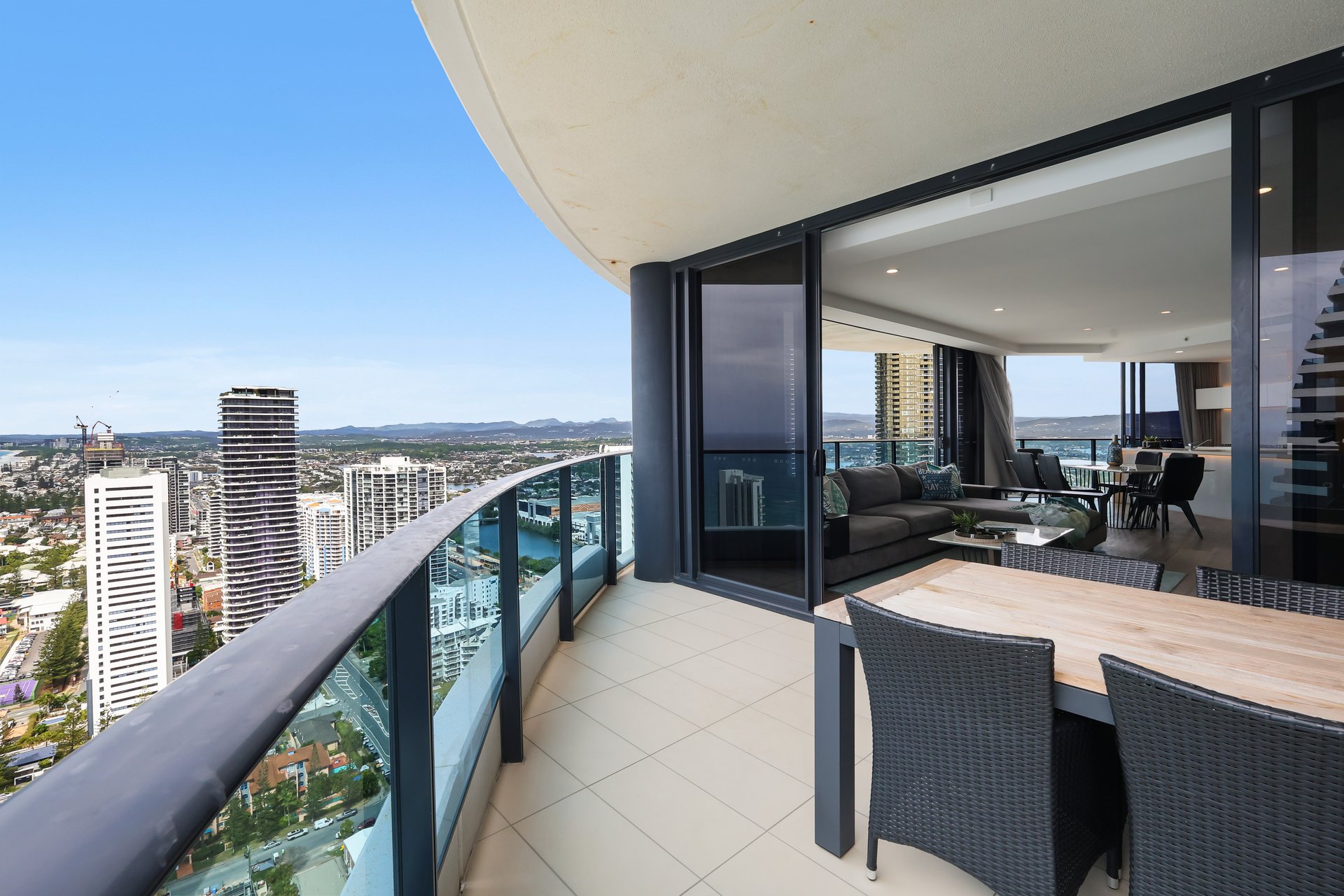 23703/21 Elizabeth Avenue Broadbeach