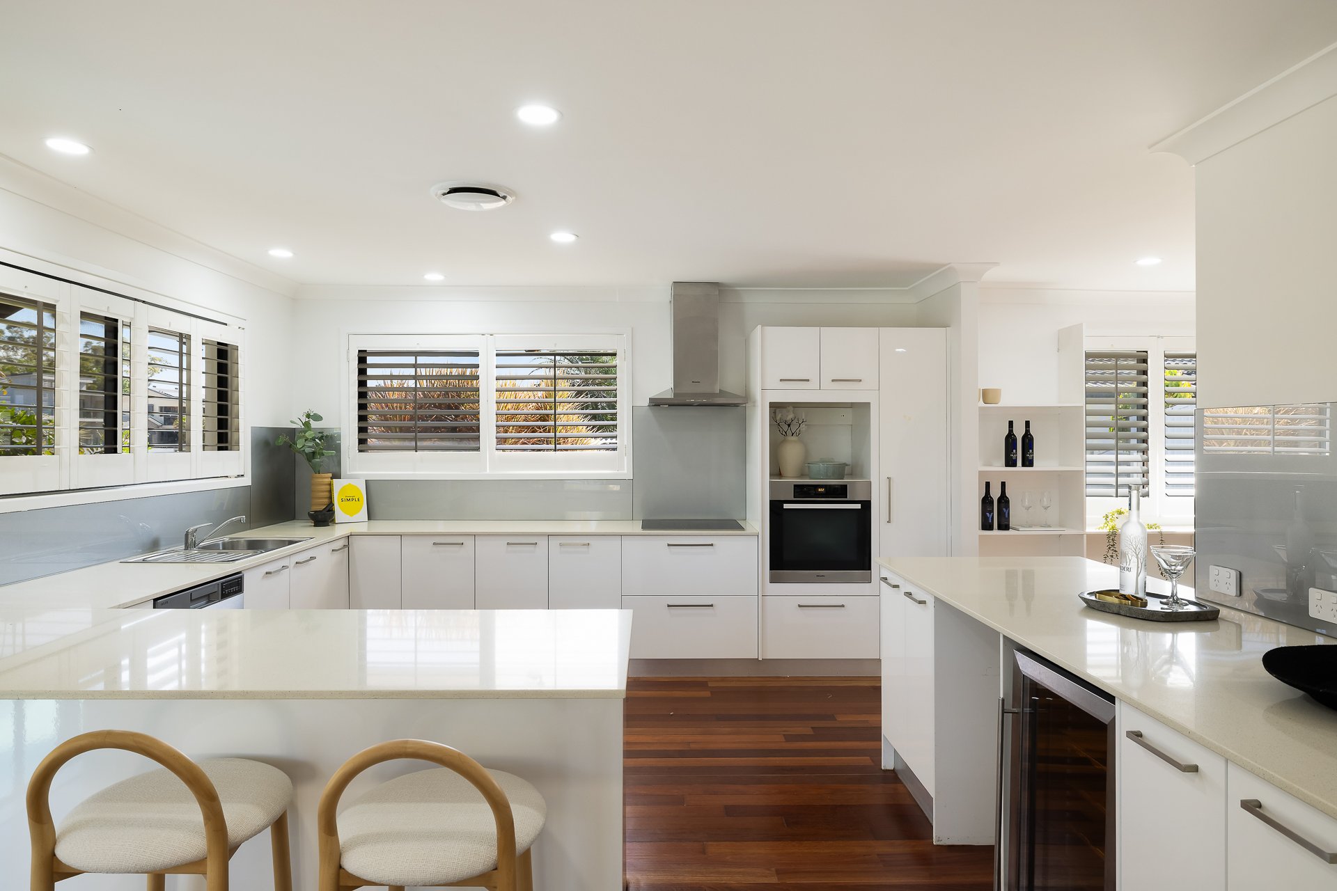 12 Namatjira Court Broadbeach Waters