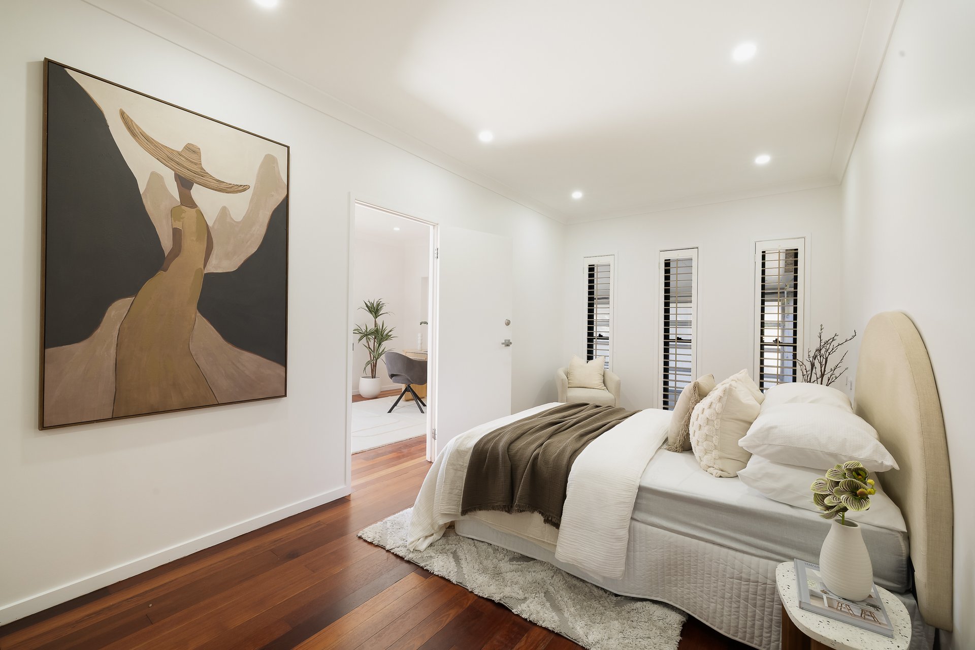 12 Namatjira Court Broadbeach Waters