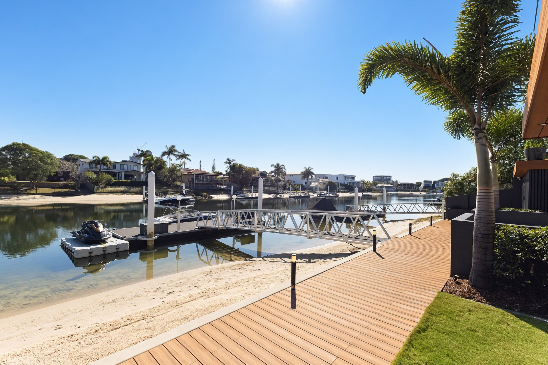 20 Sundowner Court Mermaid Waters
