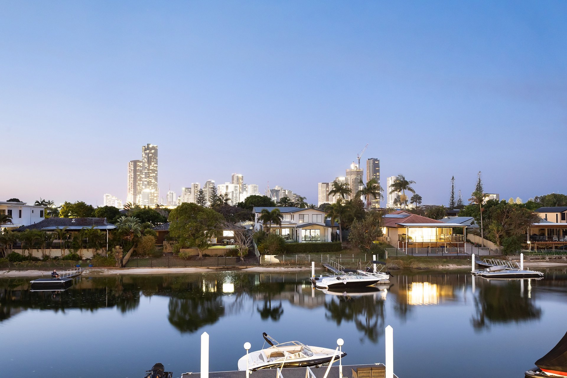 20 Sundowner Court Mermaid Waters