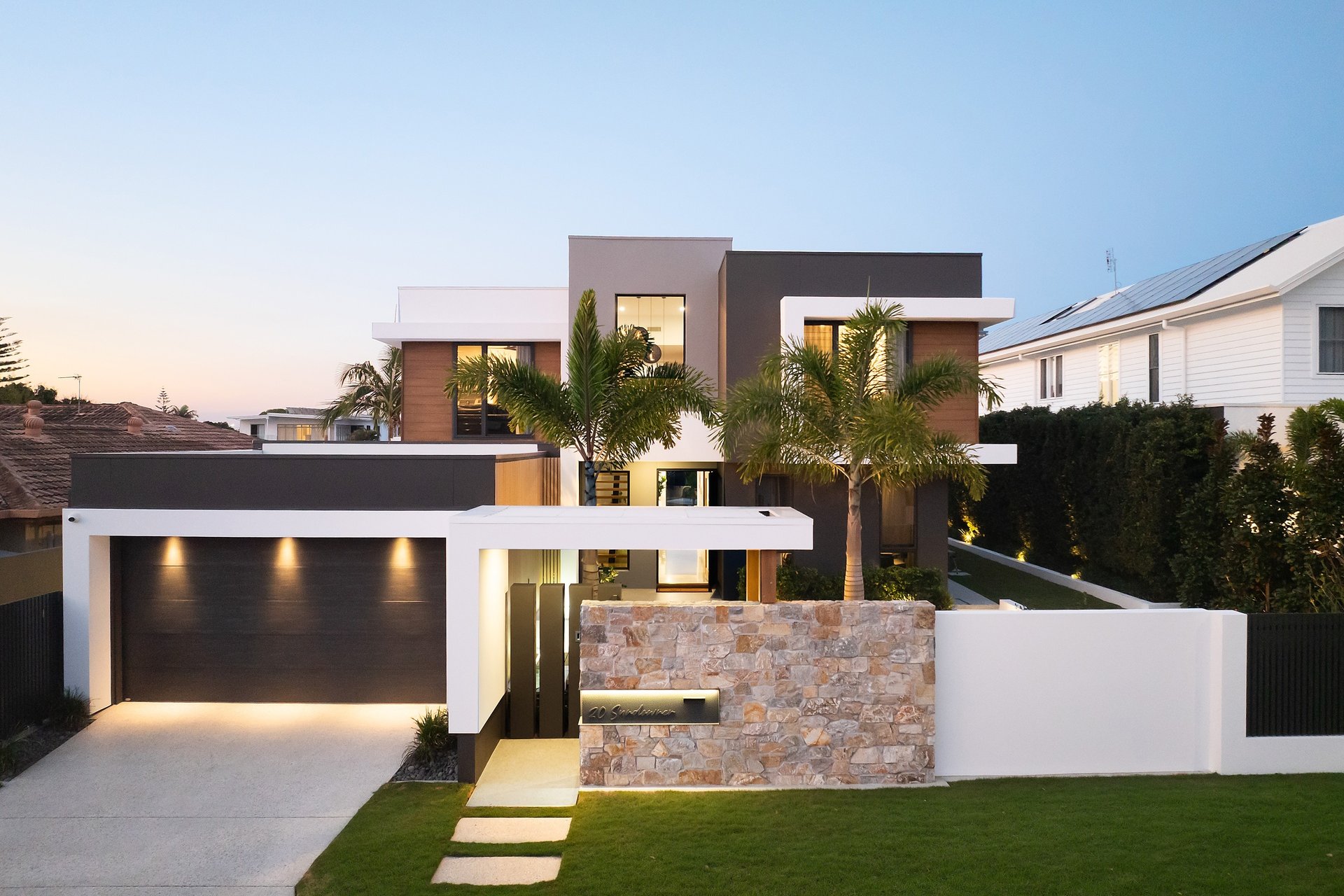 20 Sundowner Court Mermaid Waters