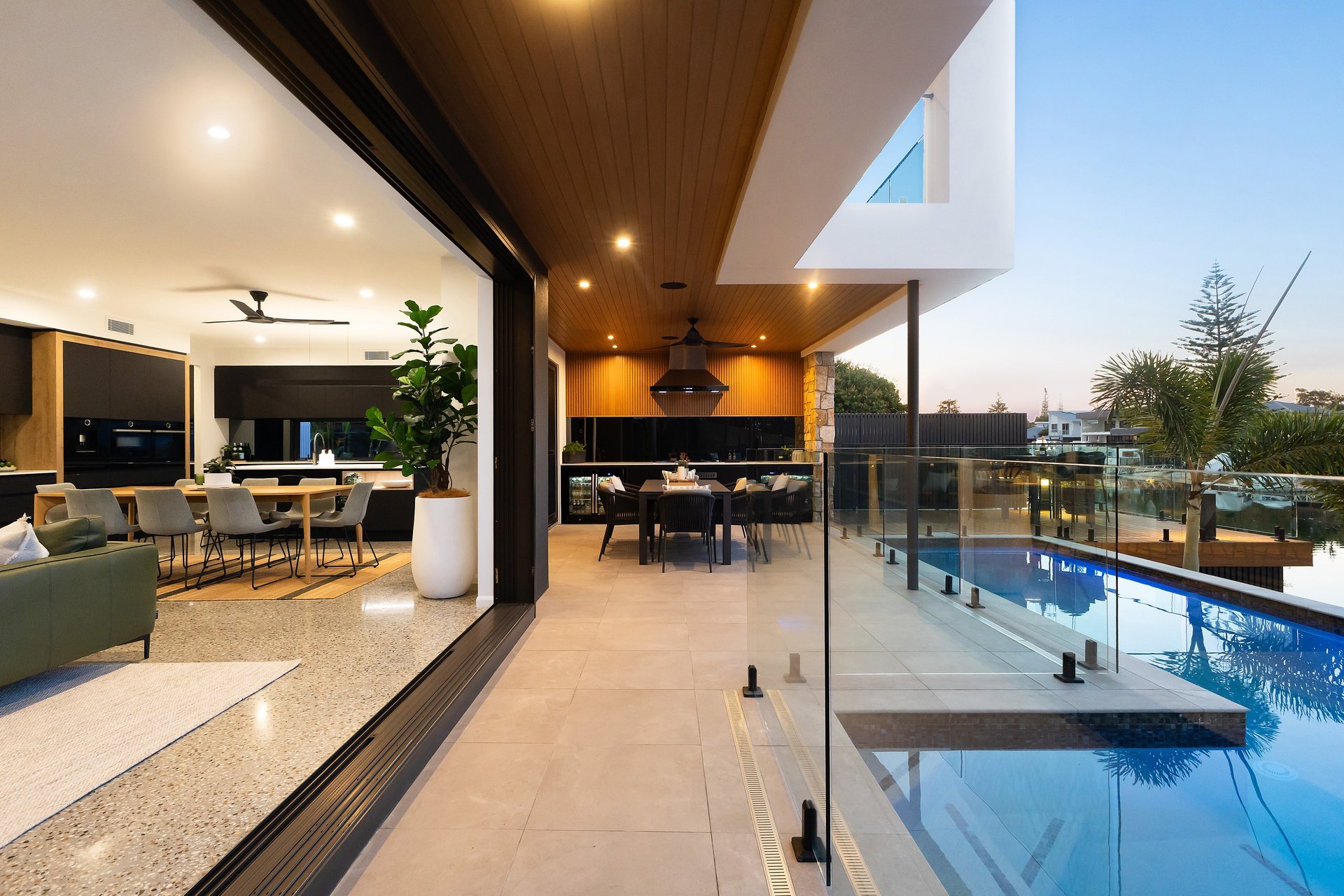 20 Sundowner Court Mermaid Waters