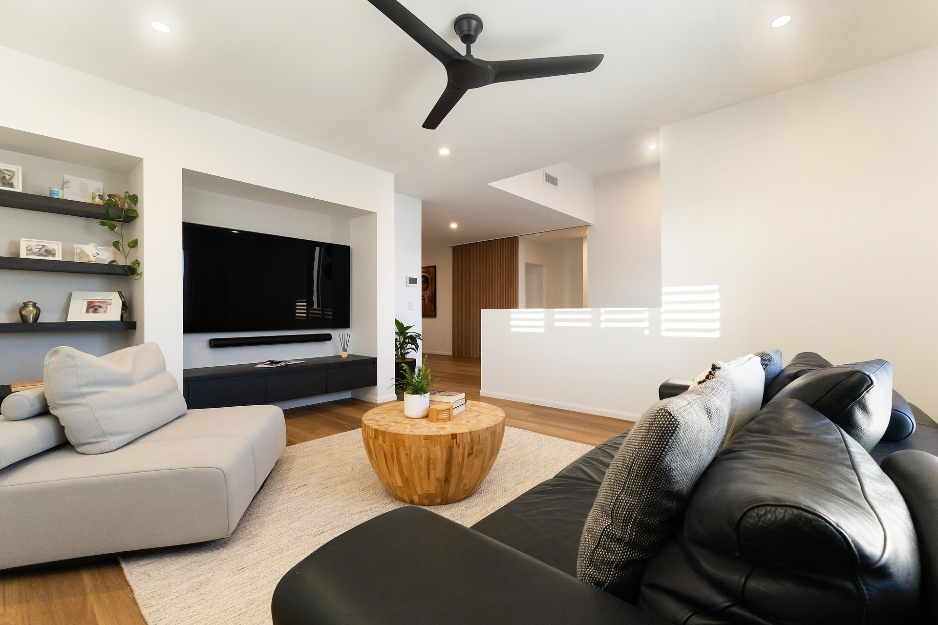 20 Sundowner Court Mermaid Waters