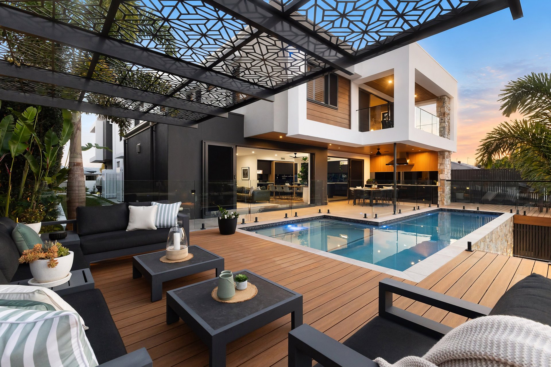 20 Sundowner Court Mermaid Waters