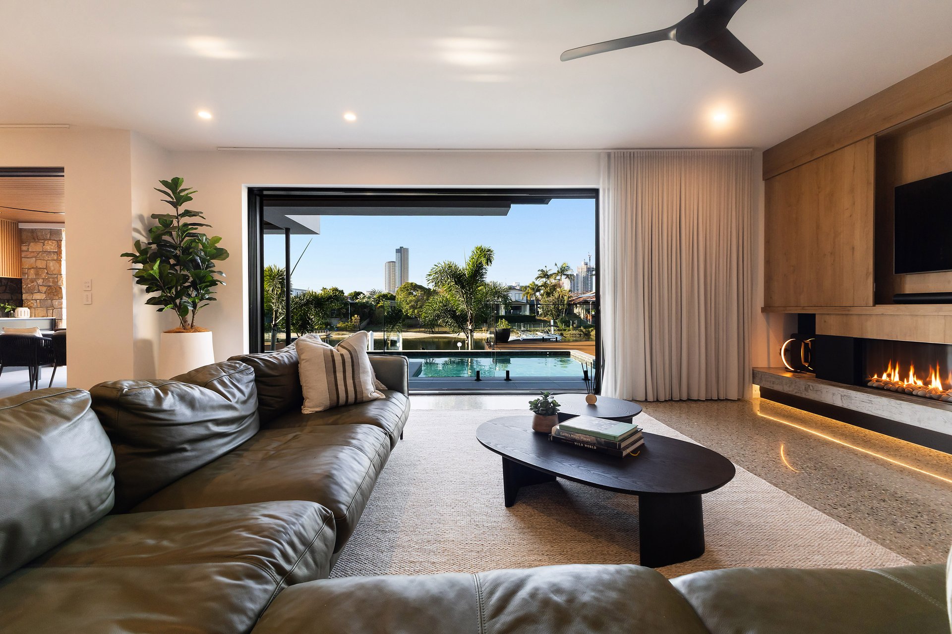 20 Sundowner Court Mermaid Waters