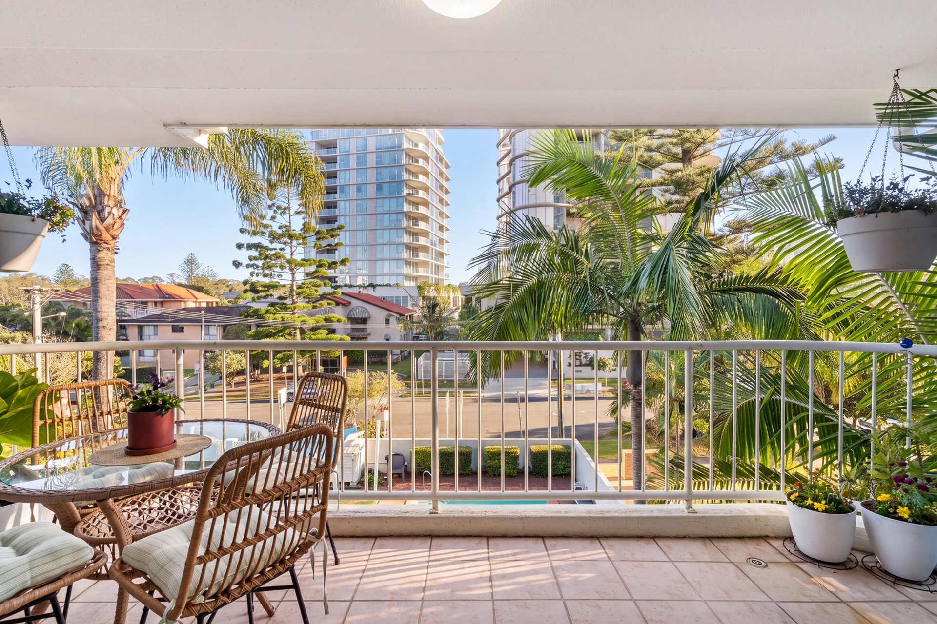 9/34 Chelsea Avenue Broadbeach