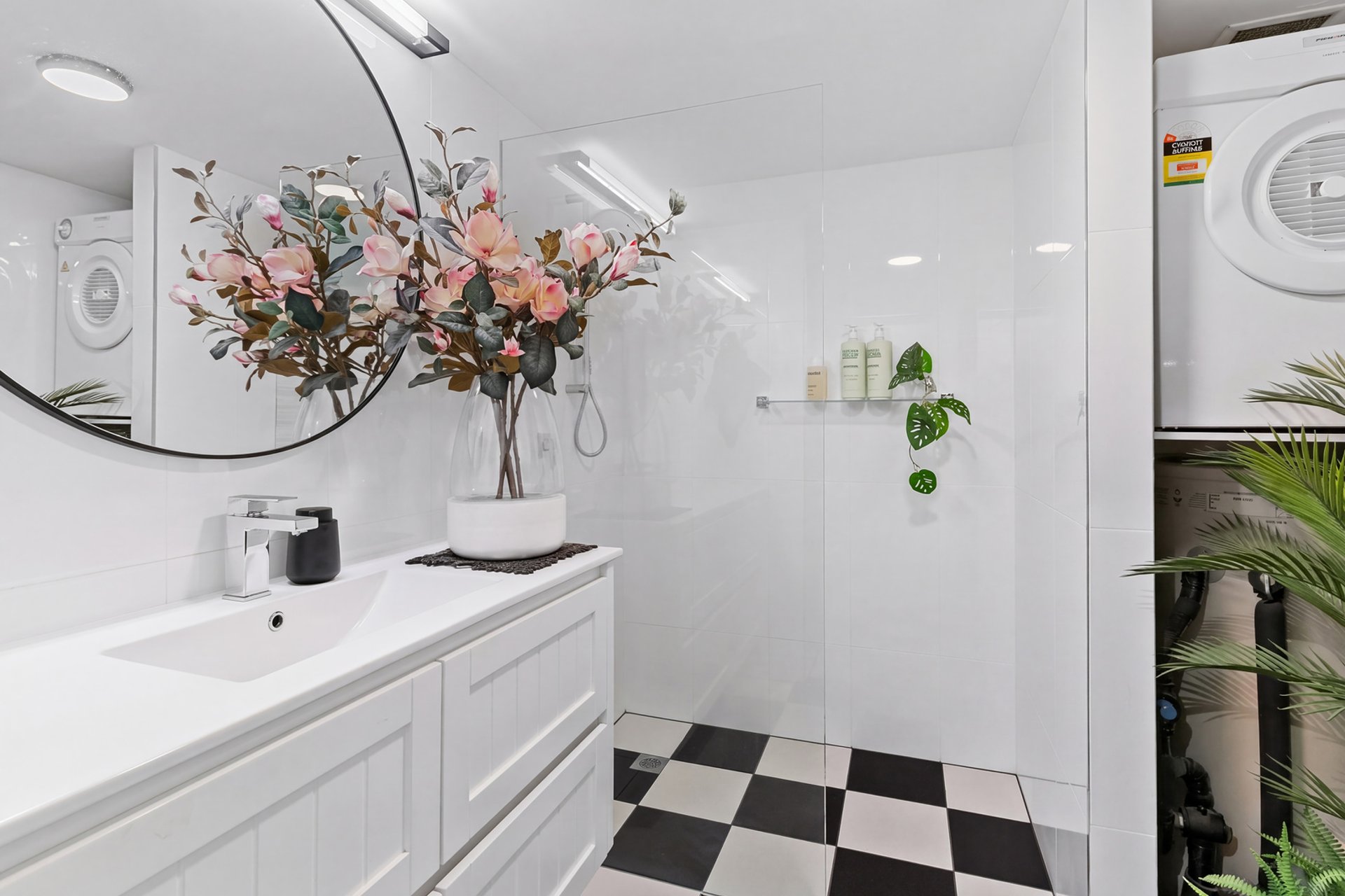 9/34 Chelsea Avenue Broadbeach