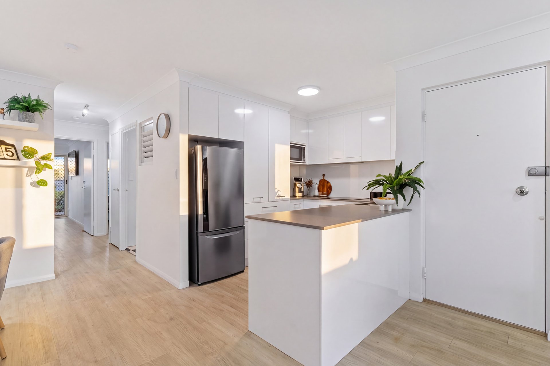 9/34 Chelsea Avenue Broadbeach