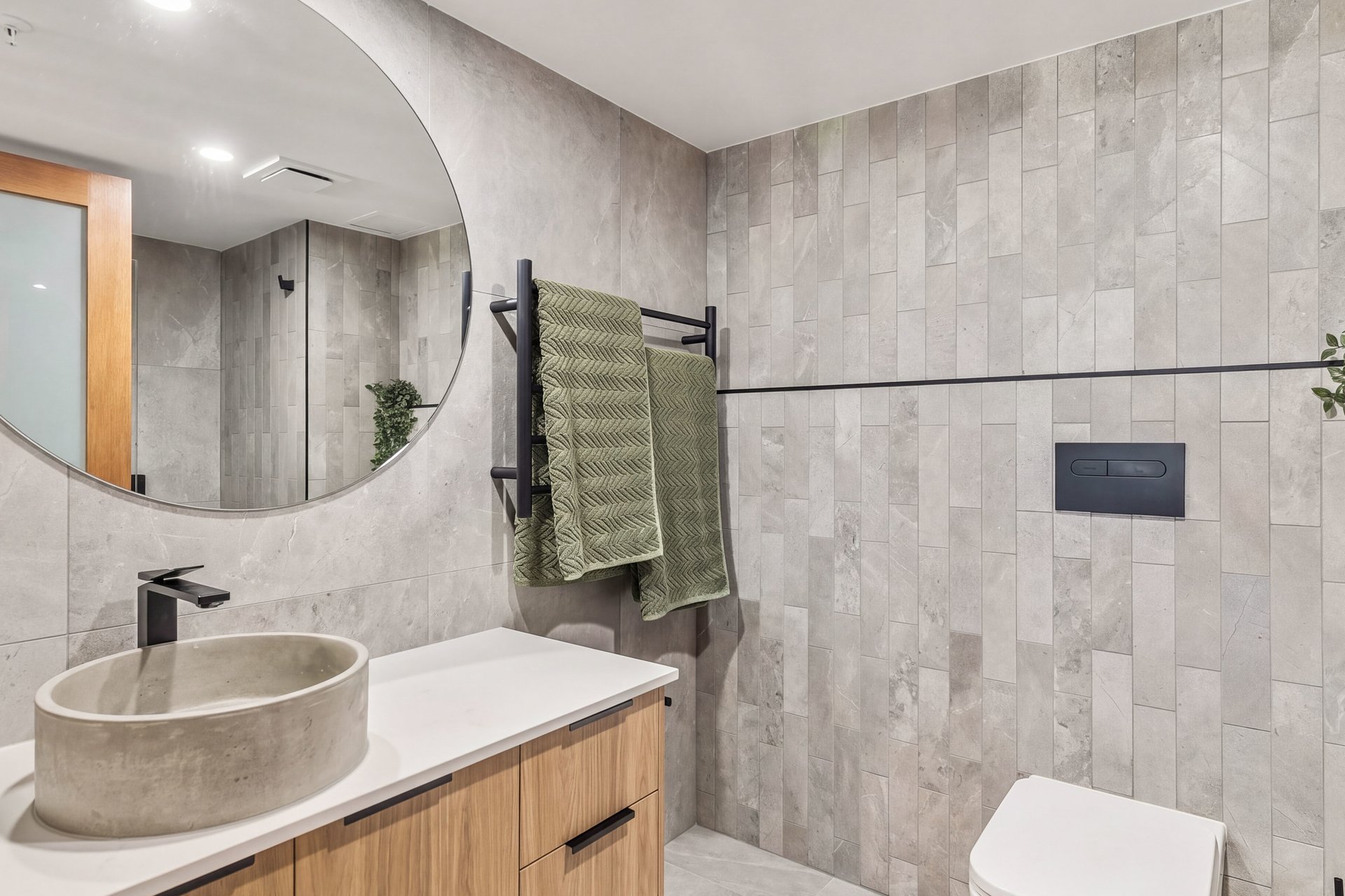 27/21 Bayview Street Runaway Bay