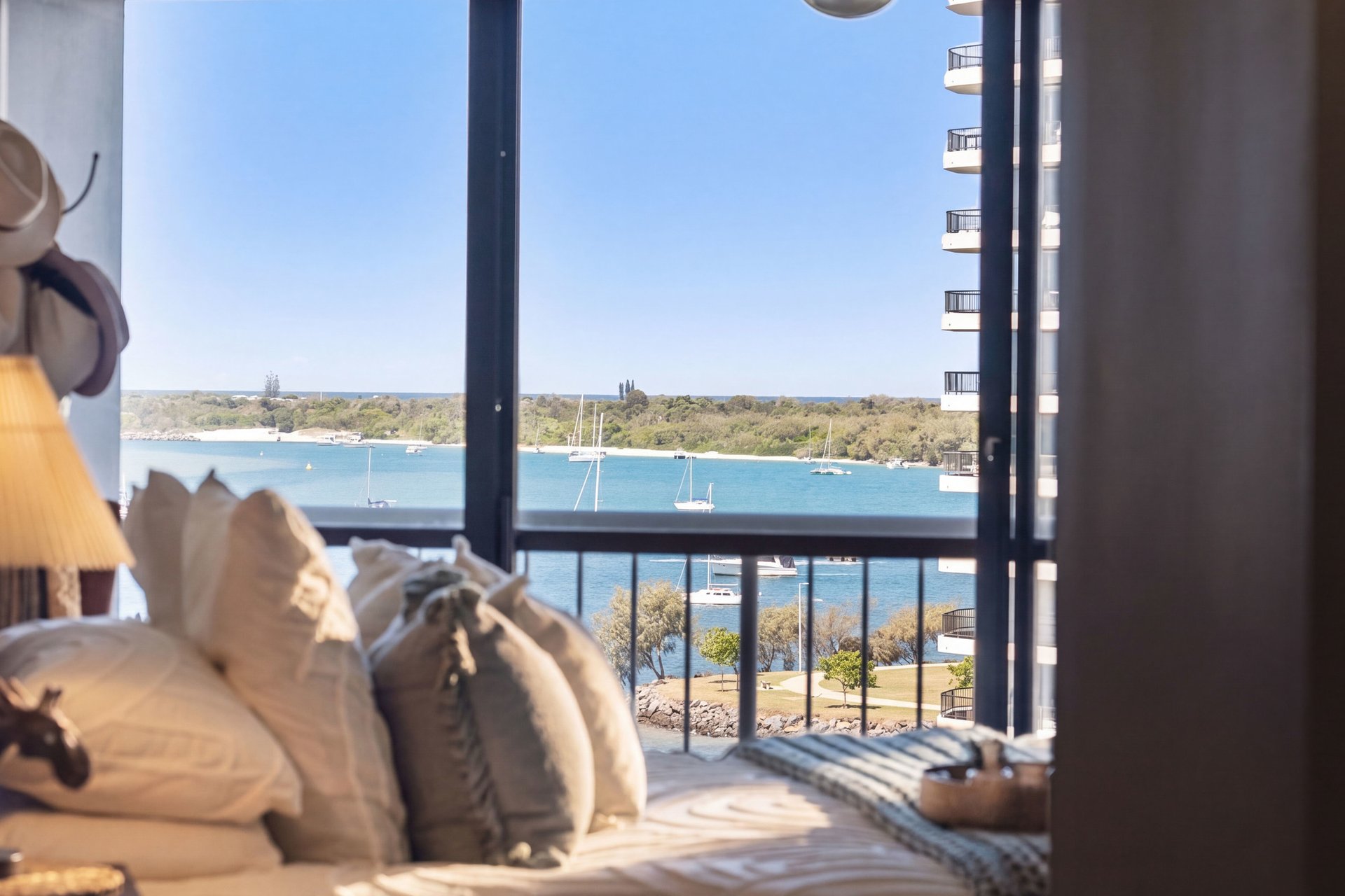 27/21 Bayview Street Runaway Bay
