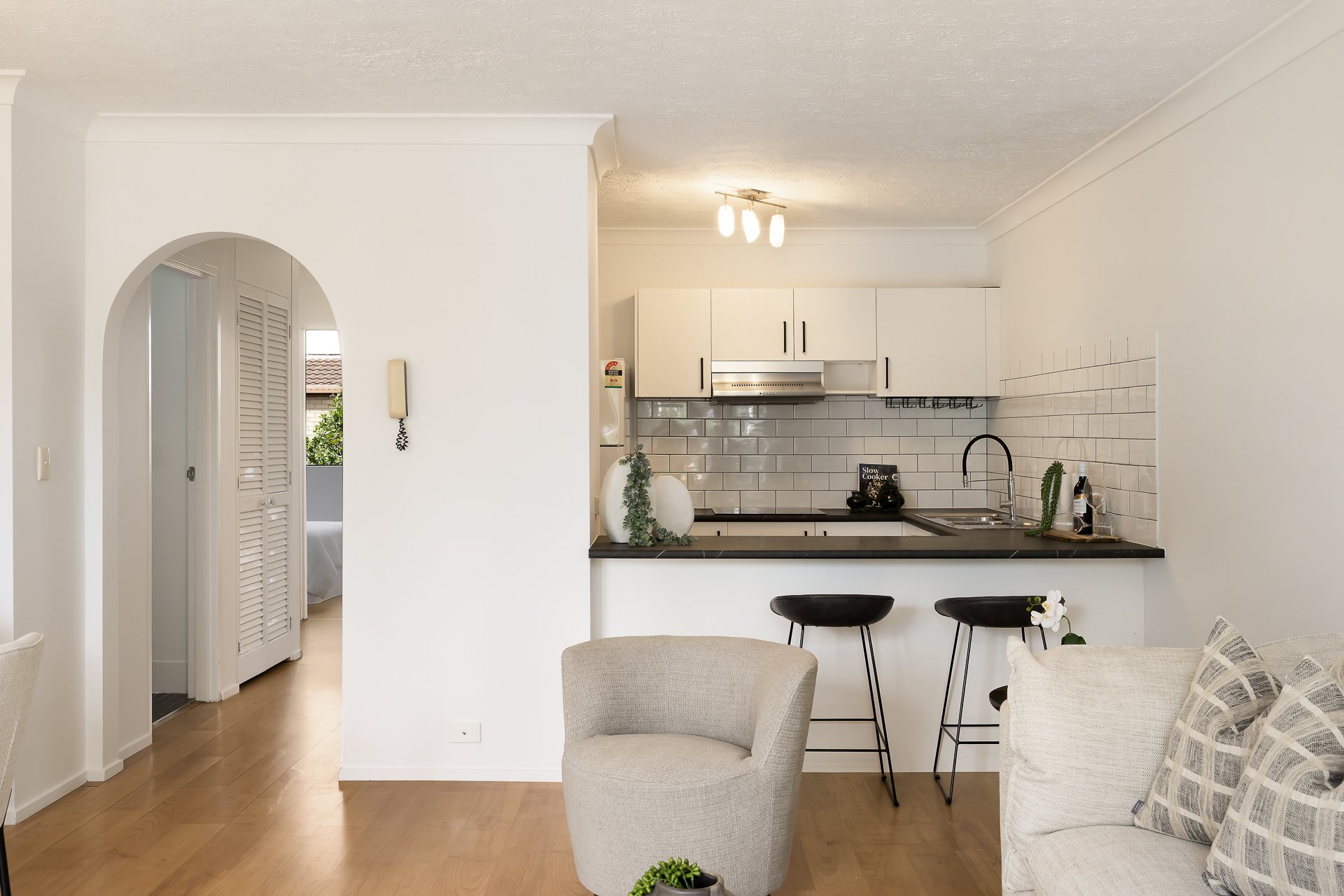 14/24 Second  Avenue Broadbeach
