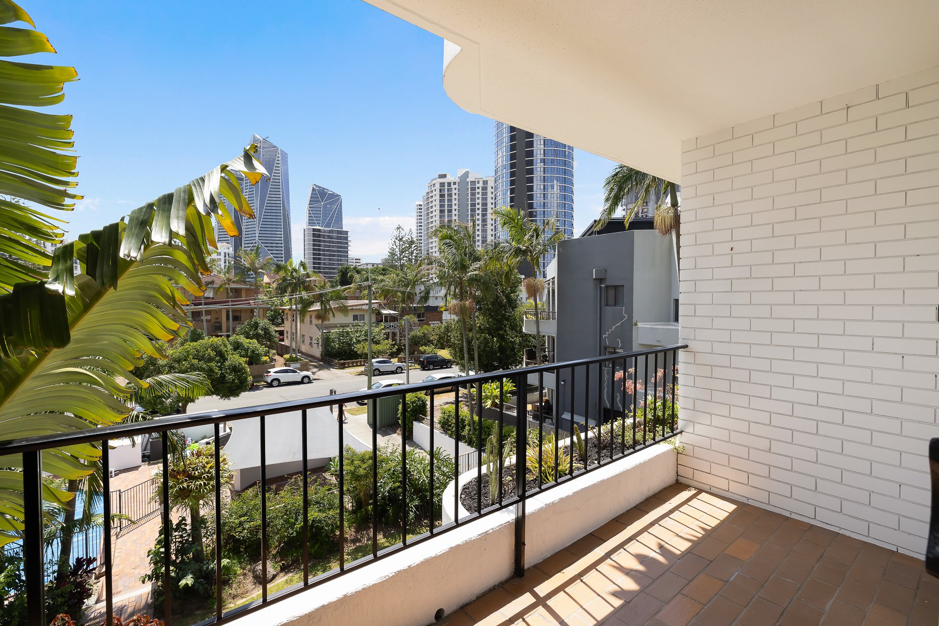 14/24 Second  Avenue Broadbeach