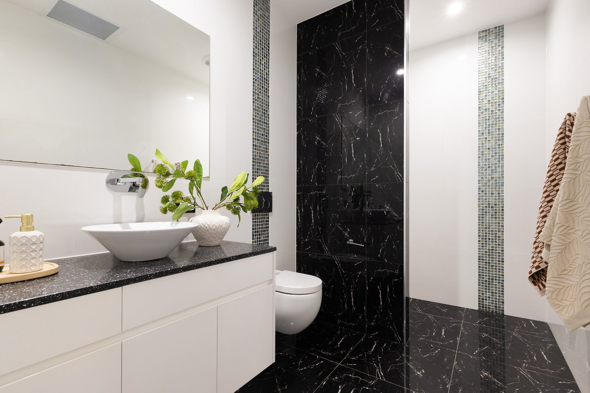 5 Solar Court Benowa