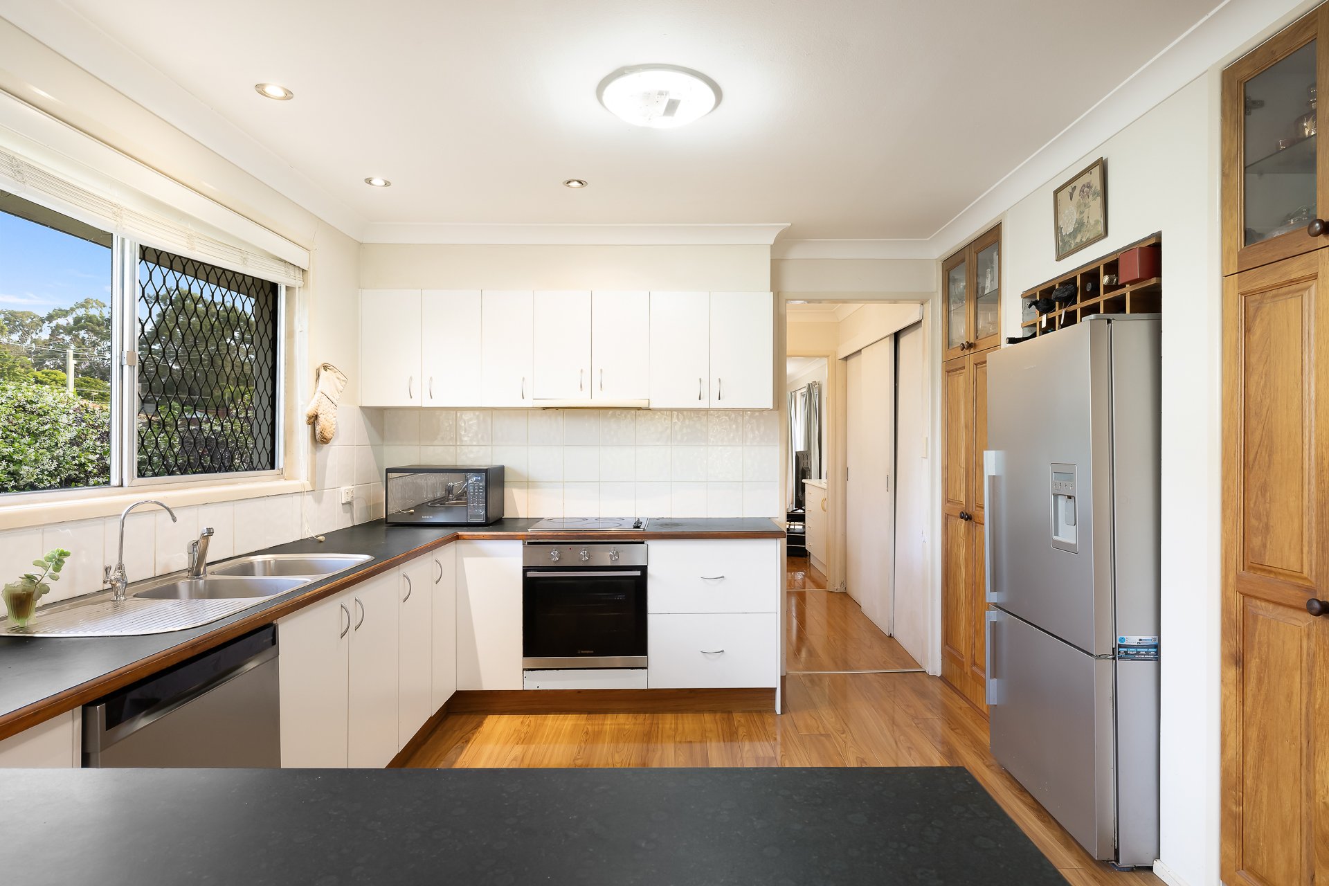 9 Park Avenue Broadbeach Waters
