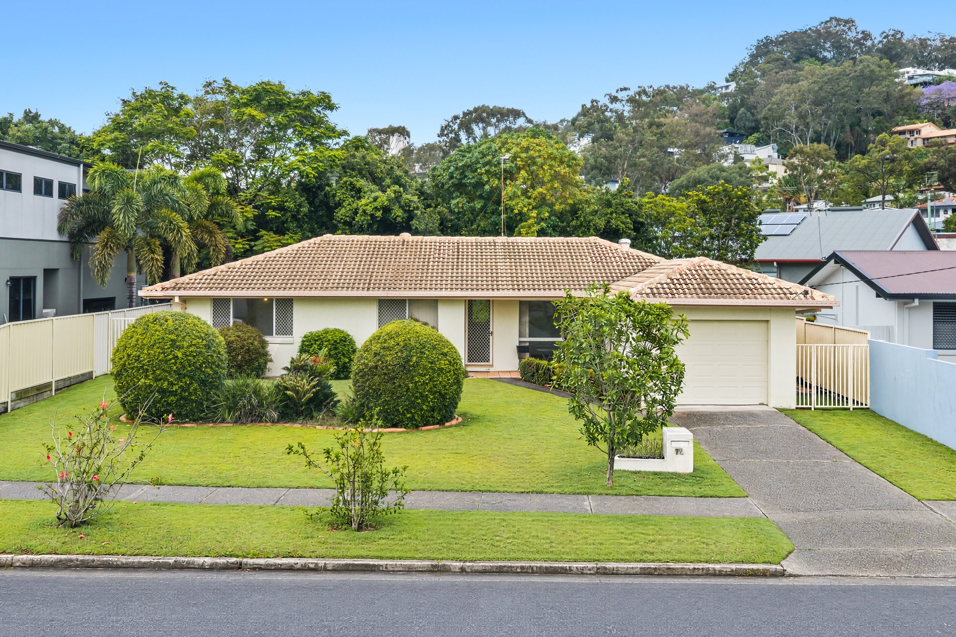 72 Acanthus Avenue Burleigh Heads