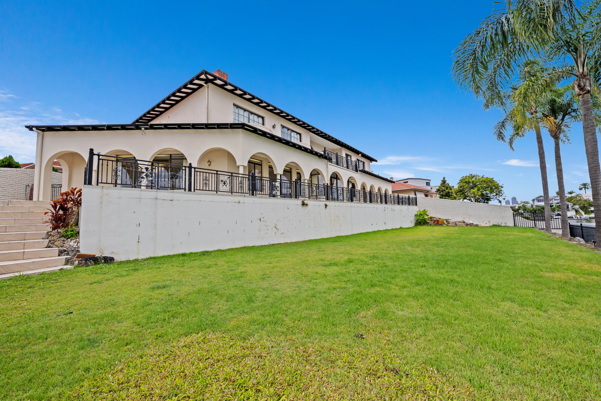 11 Angus Court Benowa