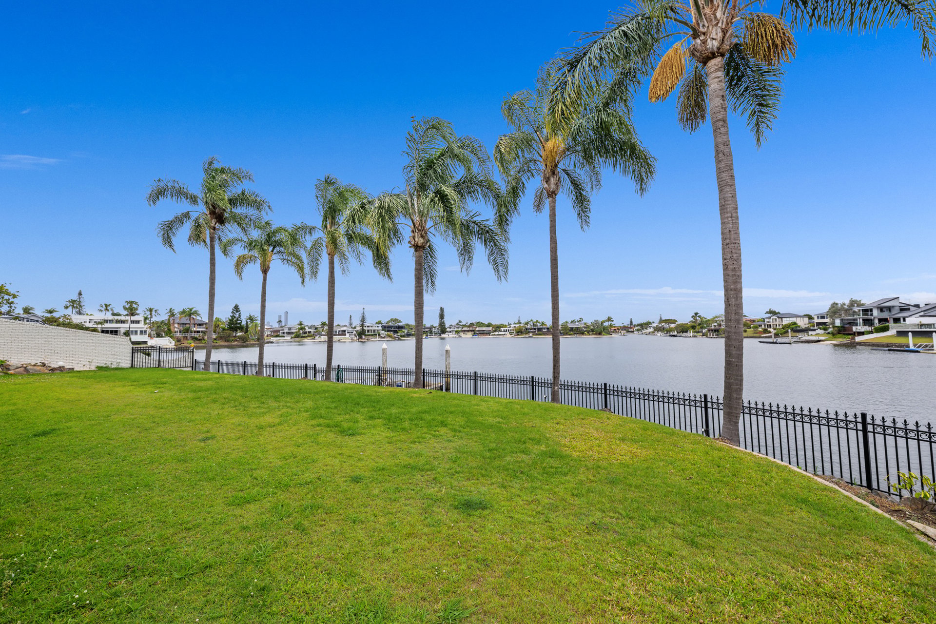 11 Angus Court Benowa