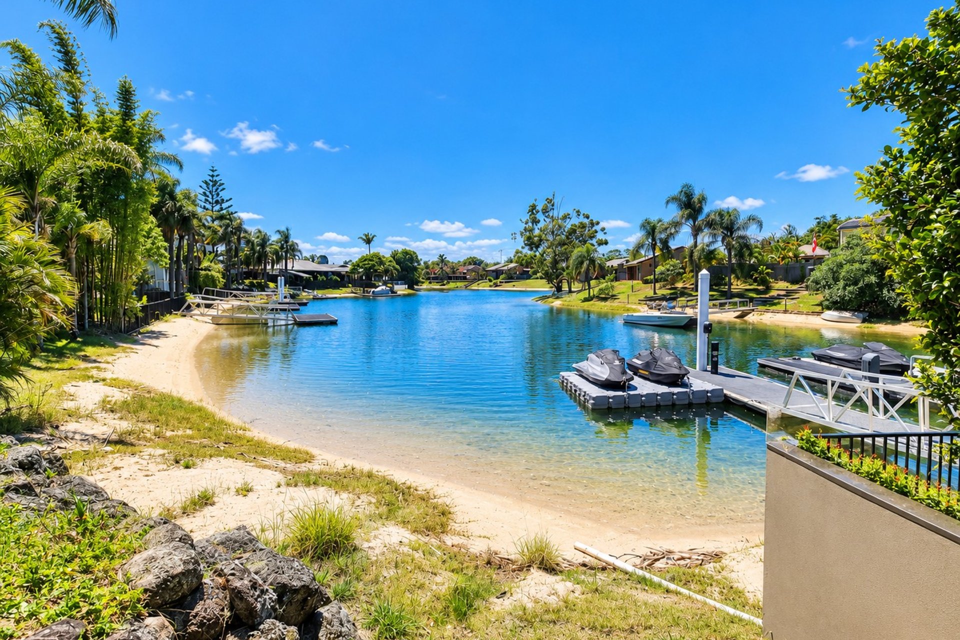 182 Rio Vista Boulevard Mermaid Waters