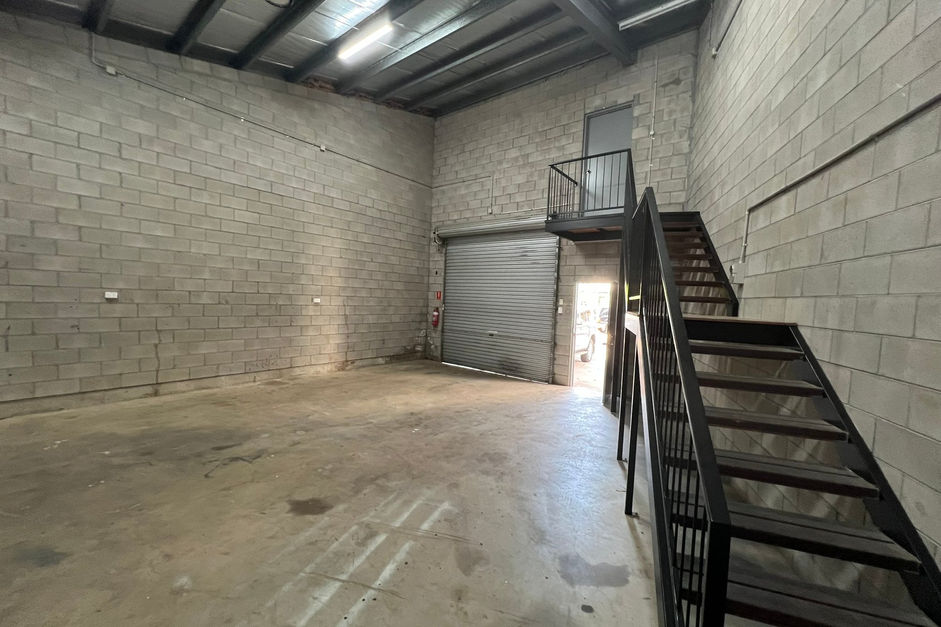 11/9 Charlton Court, Woolner — image 4