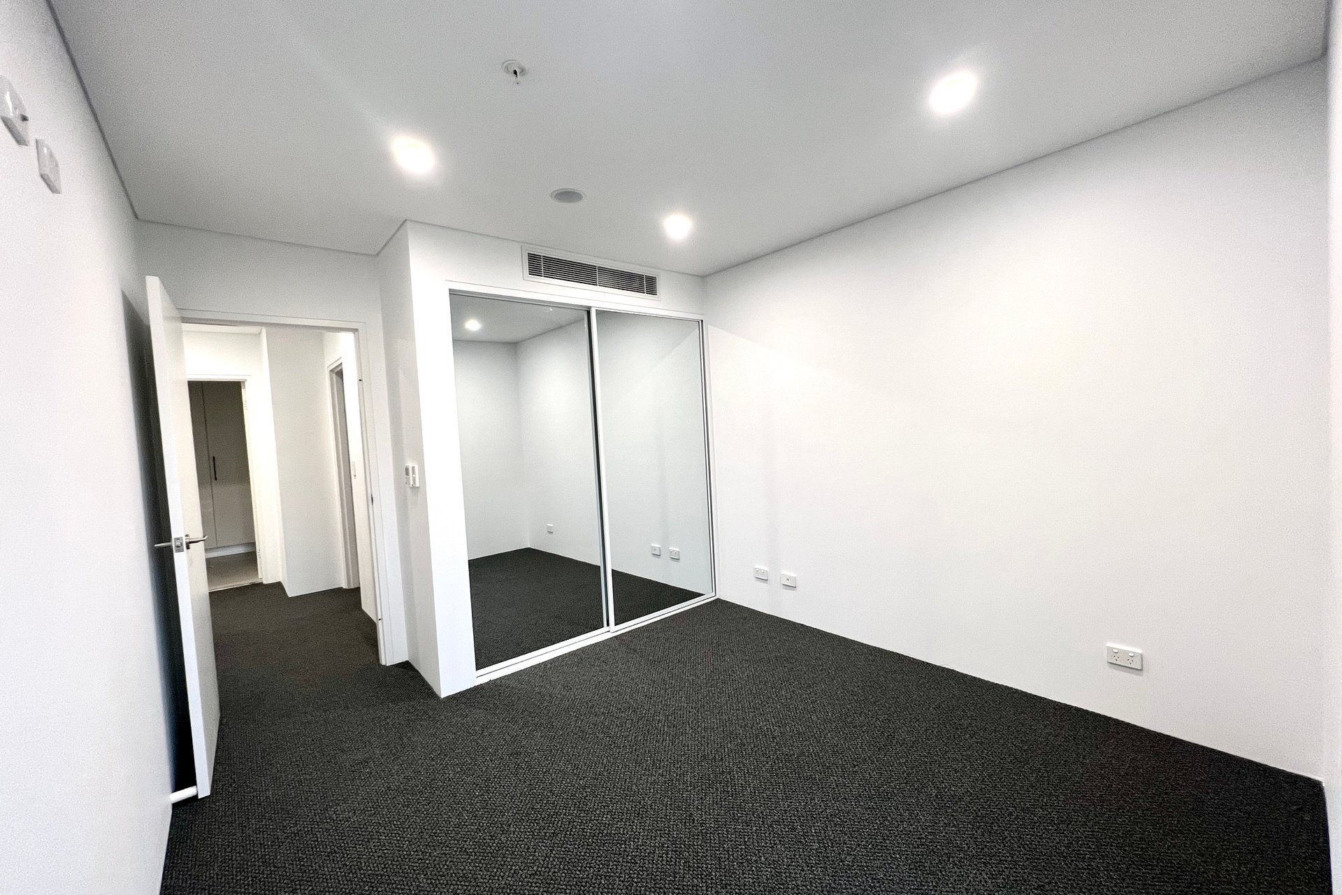 https://images.sales.reapit.com.au/6546/cms/9/23641/d/168509349644946461.jpg