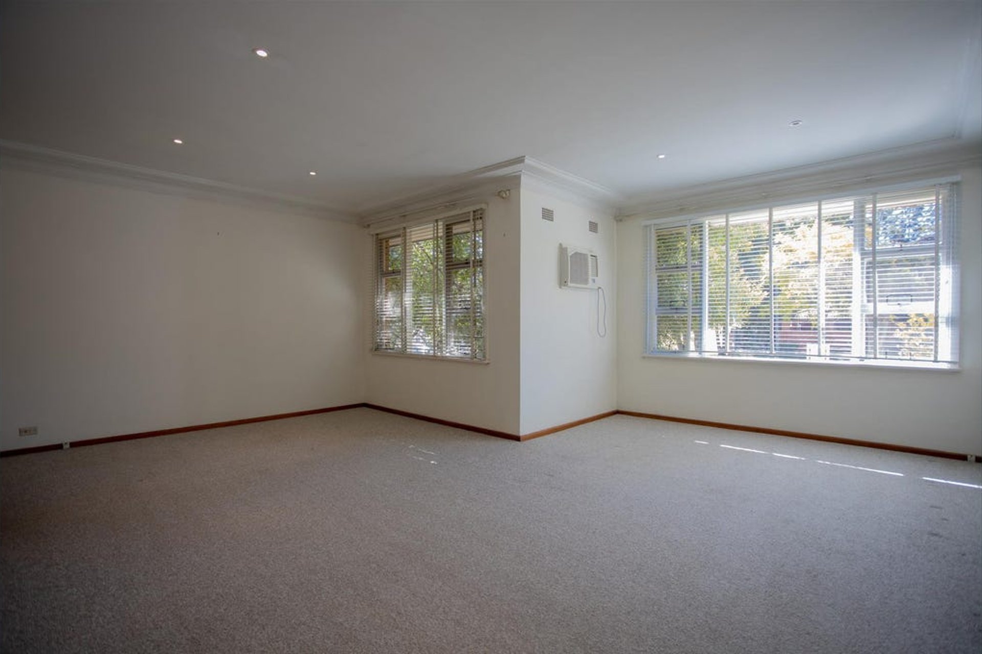 https://images.sales.reapit.com.au/6546/cms/9/24026/d/169814477884269611.jpg