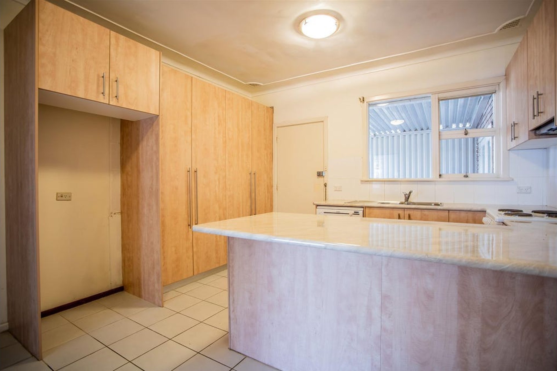 https://images.sales.reapit.com.au/6546/cms/9/24027/d/169814477884396898.jpg