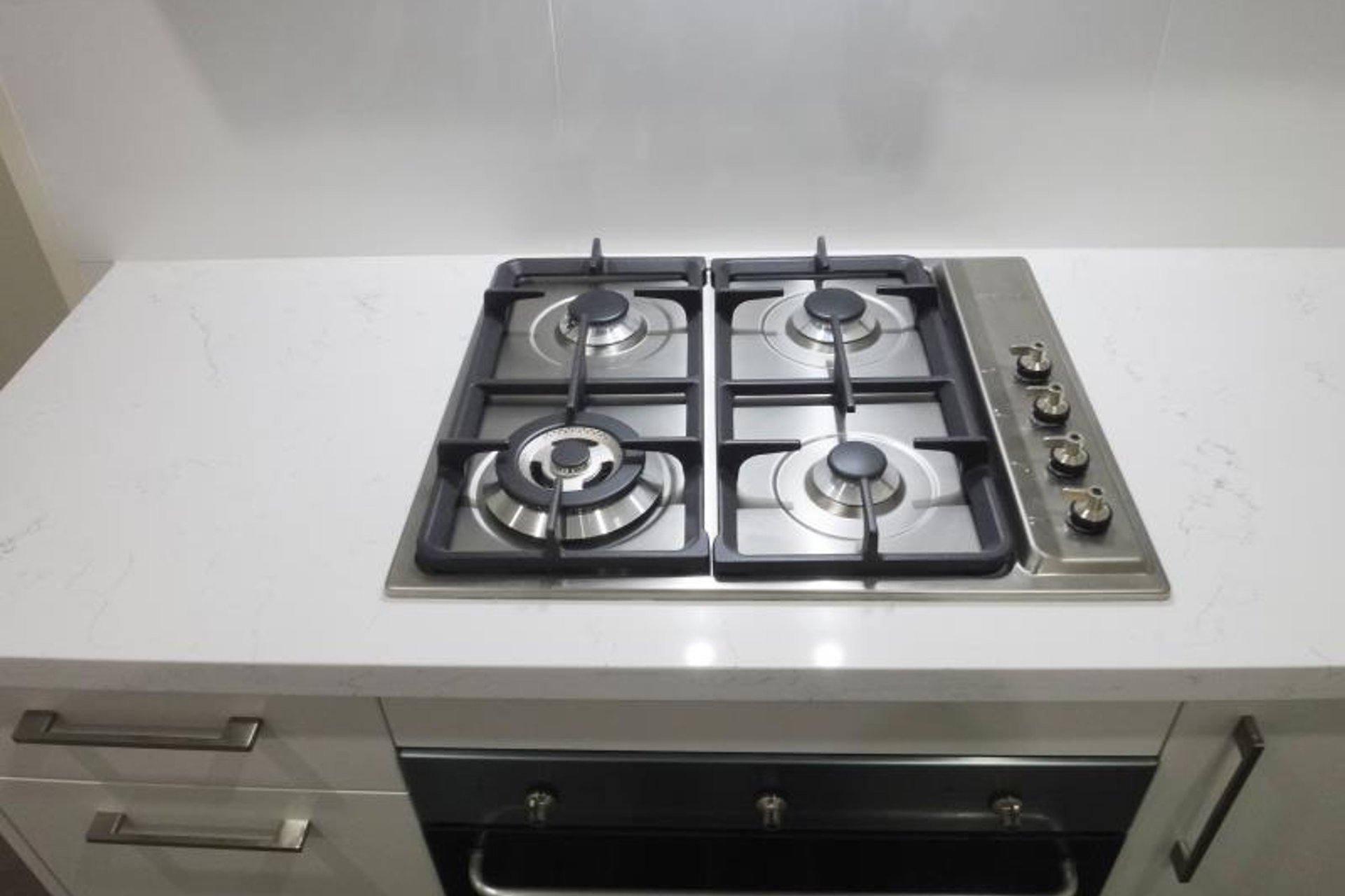 https://images.sales.reapit.com.au/6546/cms/9/7001/d/164207735119809344.jpg