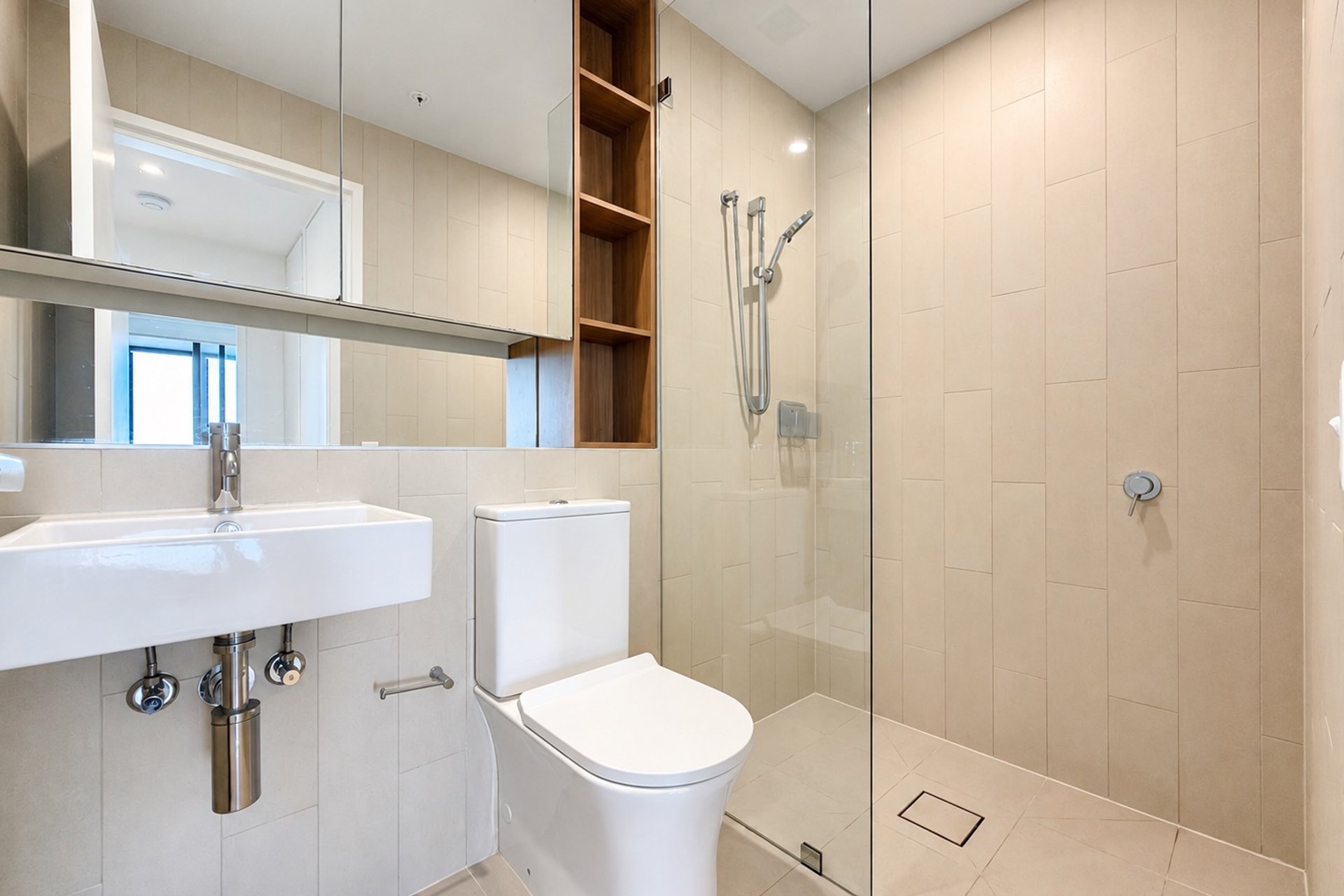 https://images.sales.reapit.com.au/6546/listing/1P9188/photo/d/179076363271224521.jpg